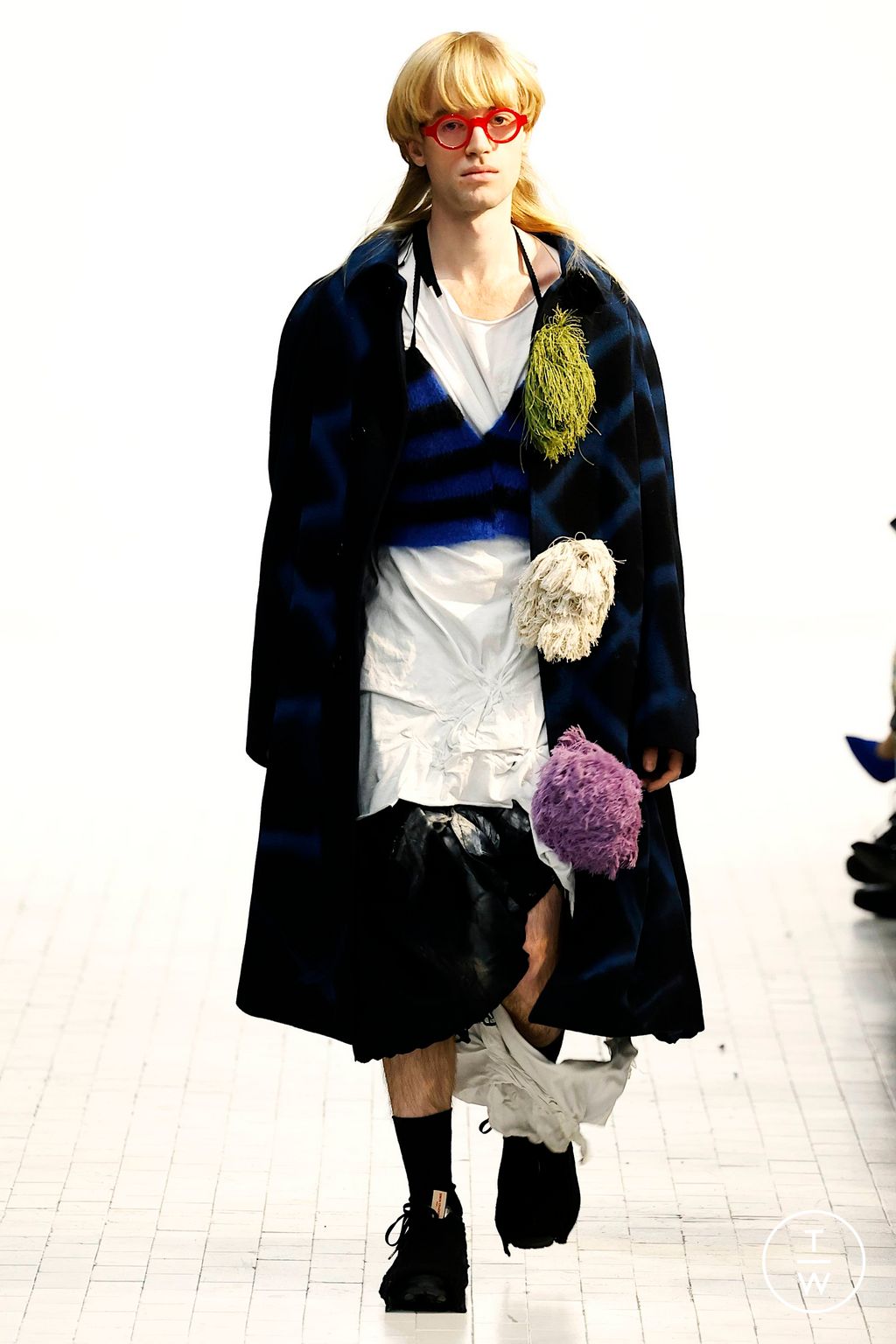 Fashion Week Milan Fall/Winter 2023 look 22 from the Simon Cracker collection 男装
