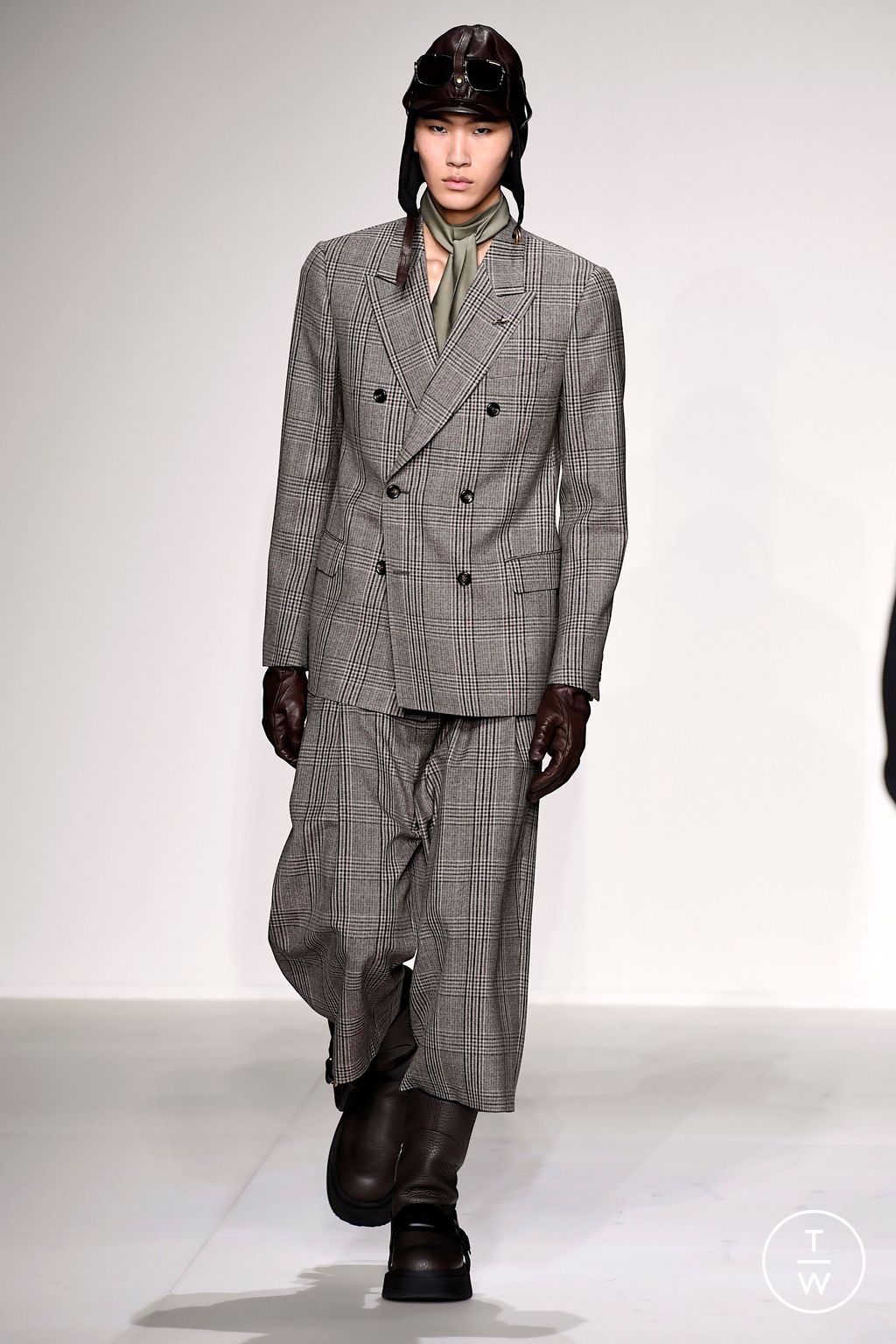Fashion Week Milan Fall/Winter 2023 look 9 from the Emporio Armani collection 男装