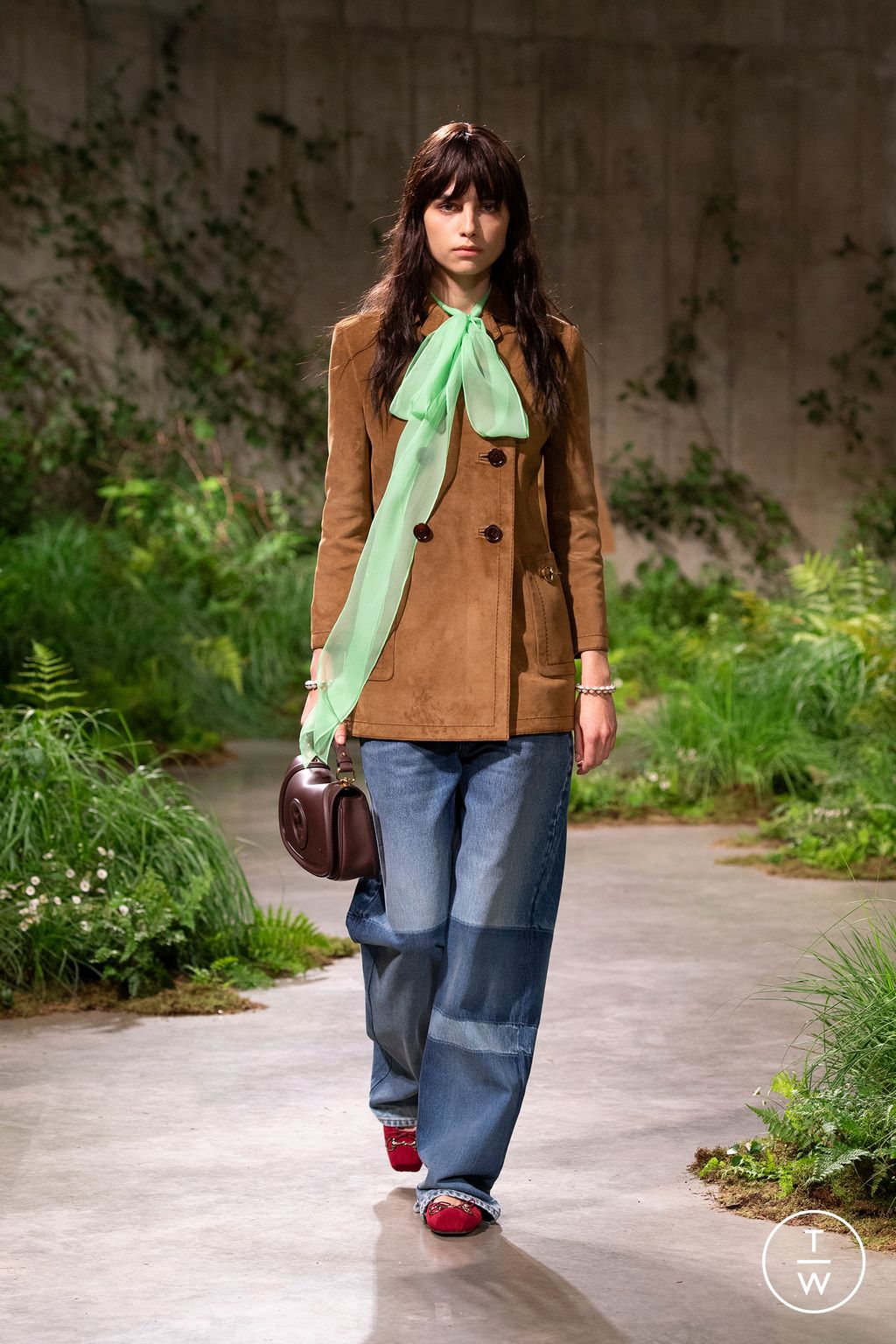 Fashion Week Milan Resort 2025 look 5 from the Gucci collection womenswear