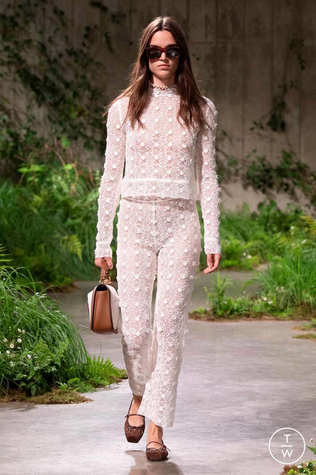 Fashion Week Milan Resort 2025 look 12 from the Gucci collection womenswear