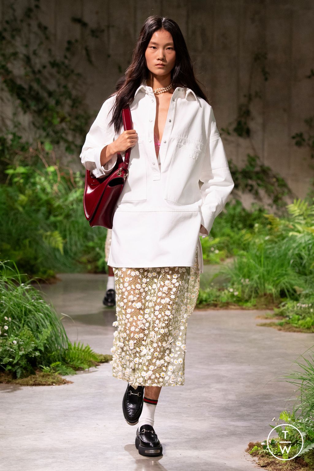 Fashion Week Milan Resort 2025 look 14 de la collection Gucci womenswear