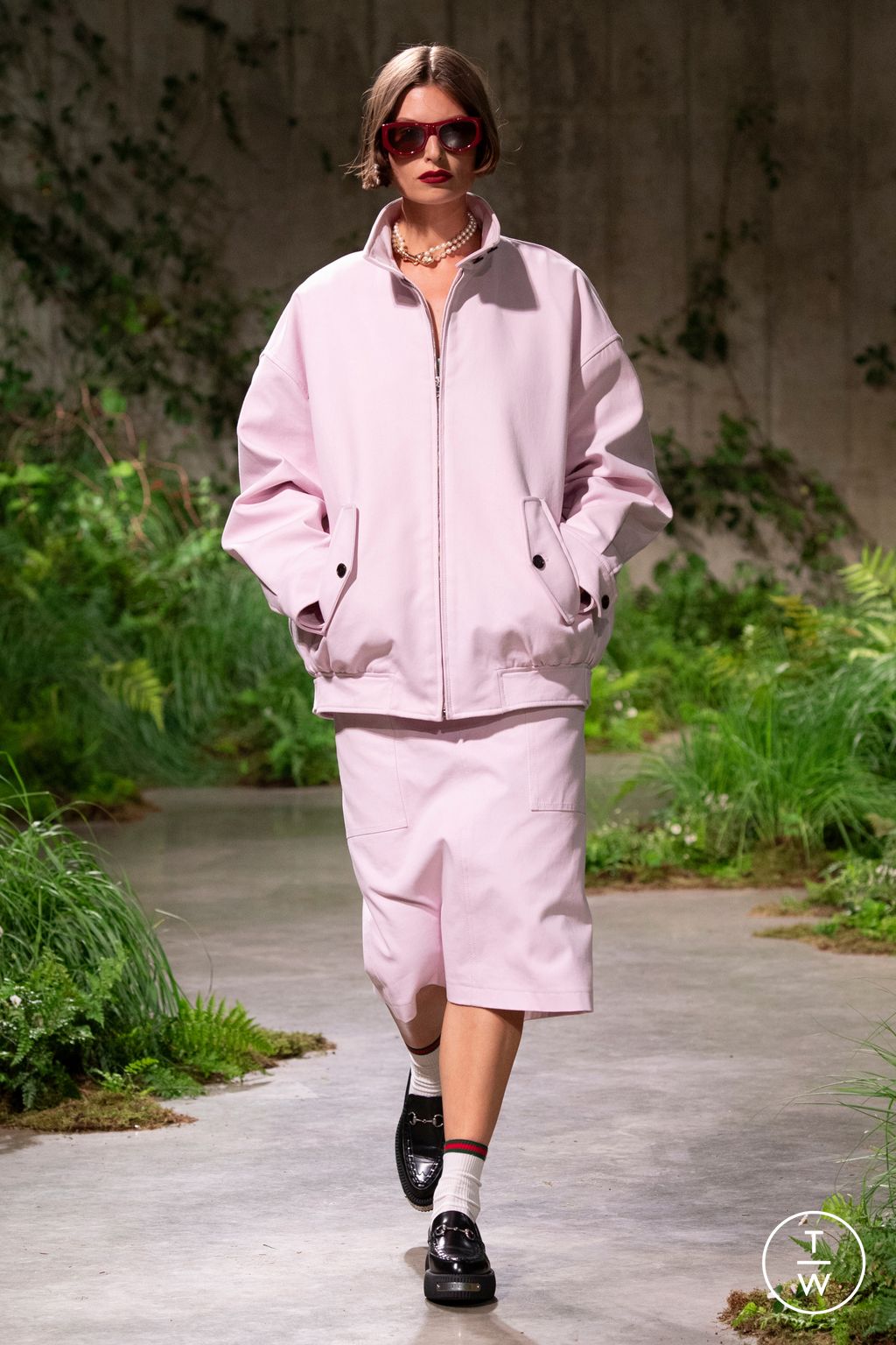 Fashion Week Milan Resort 2025 look 21 from the Gucci collection 女装
