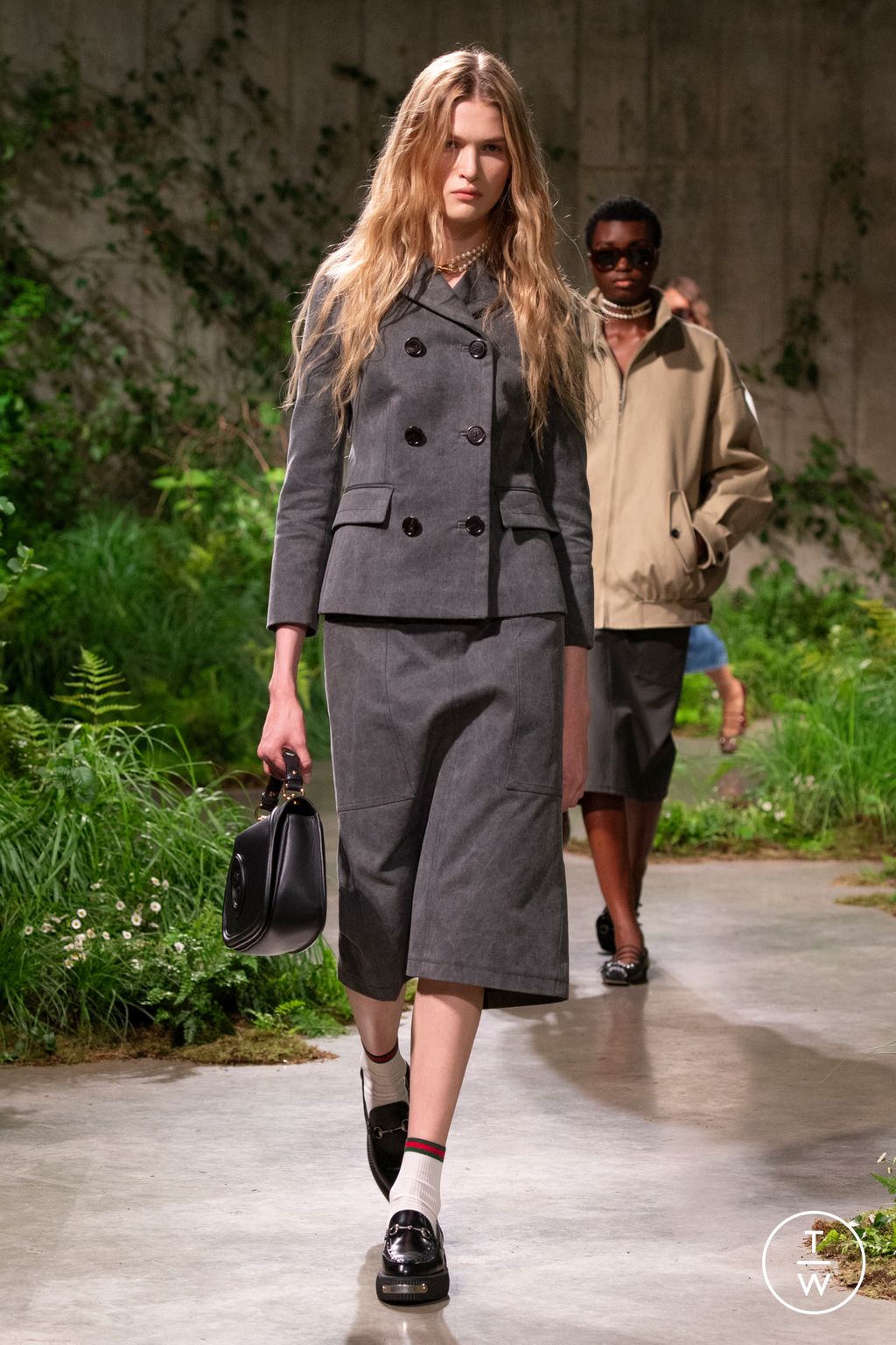 Fashion Week Milan Resort 2025 look 23 de la collection Gucci womenswear