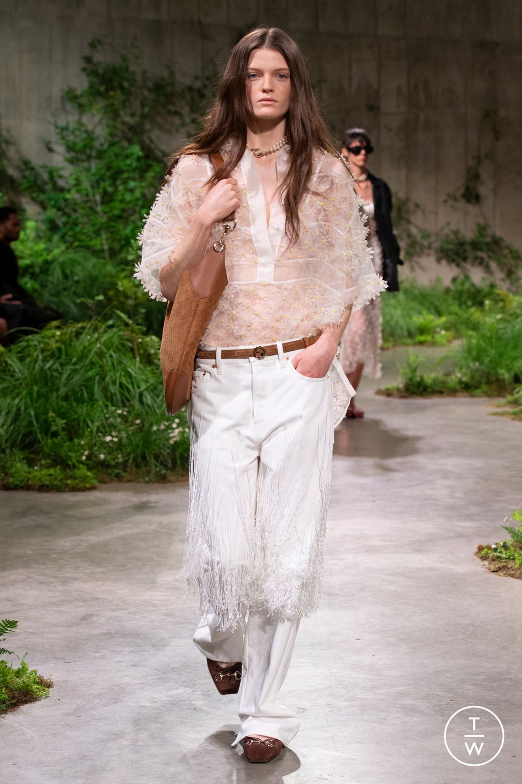Fashion Week Milan Resort 2025 look 27 from the Gucci collection womenswear