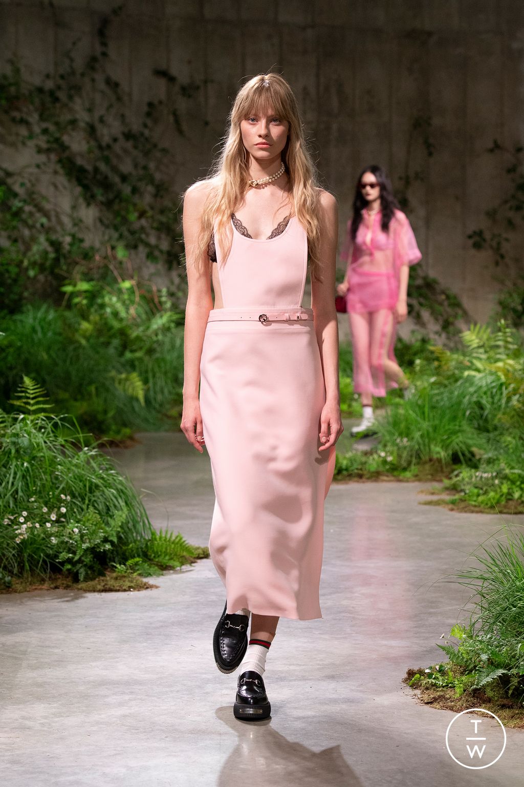 Fashion Week Milan Resort 2025 look 36 from the Gucci collection womenswear