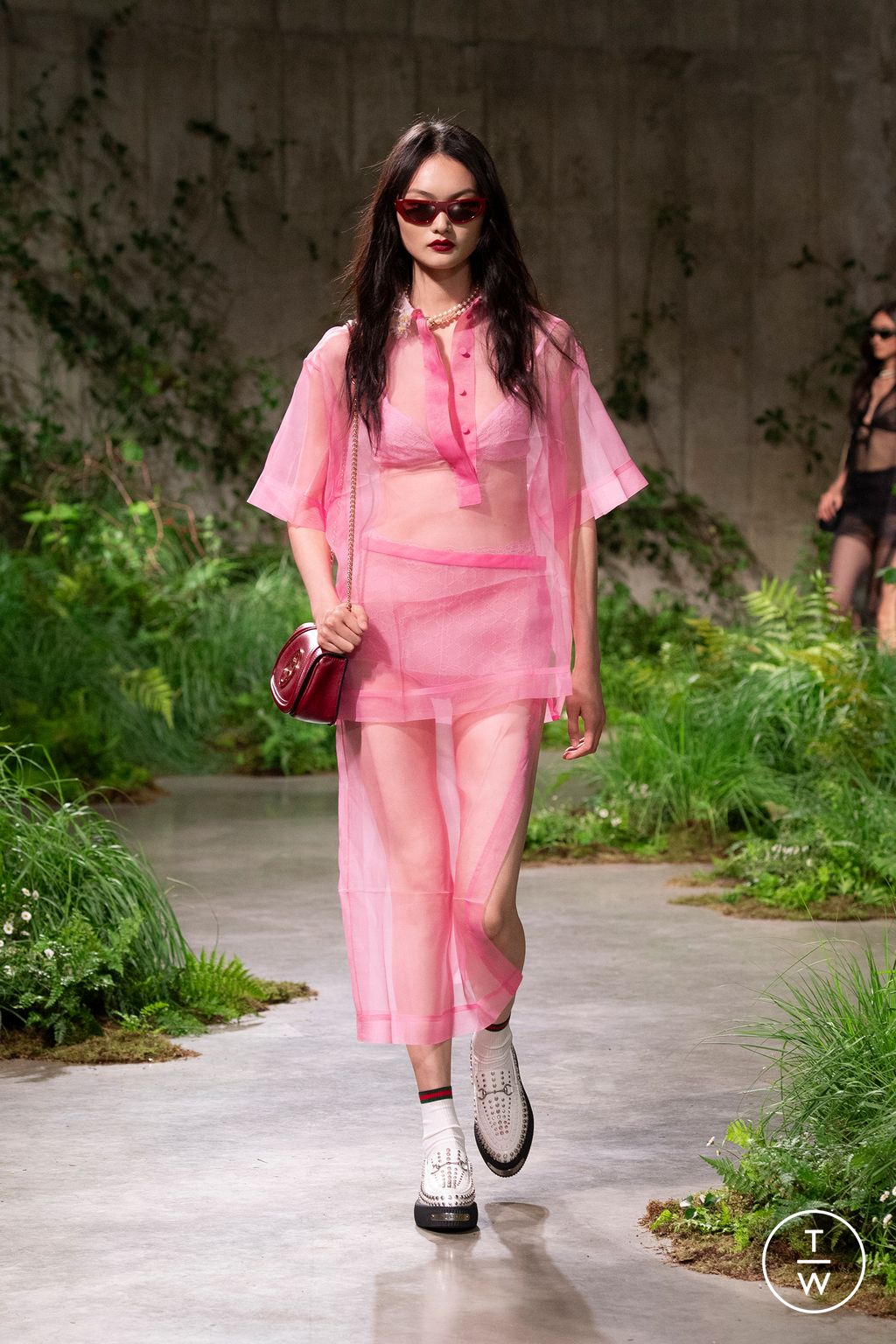 Fashion Week Milan Resort 2025 look 37 de la collection Gucci womenswear