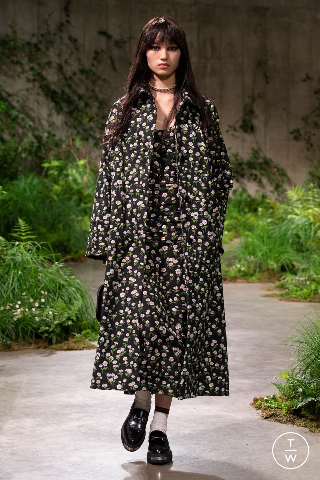 Fashion Week Milan Resort 2025 look 41 from the Gucci collection womenswear