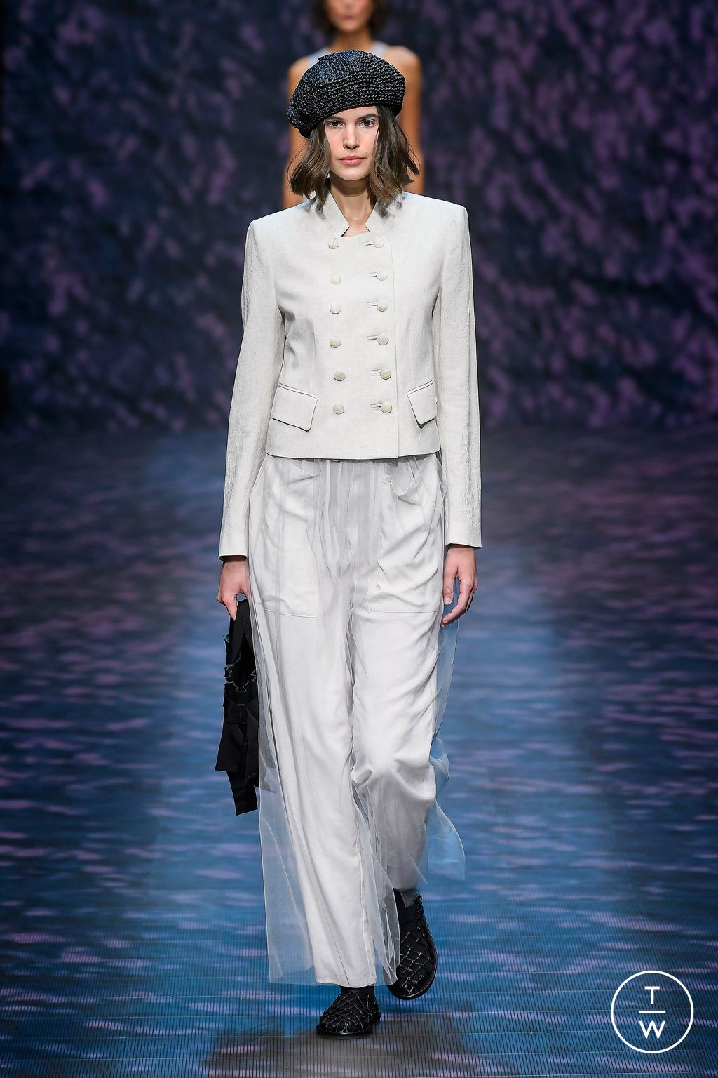 Fashion Week Milan Spring/Summer 2023 look 3 from the Emporio Armani collection 女装