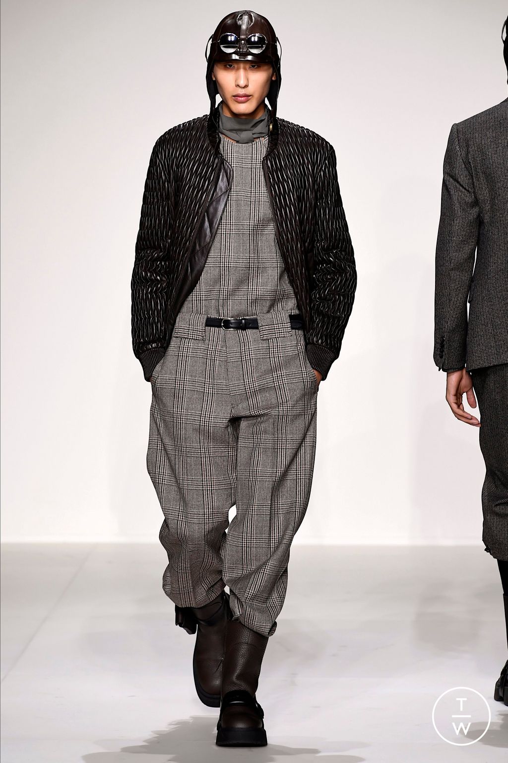 Fashion Week Milan Fall/Winter 2023 look 12 from the Emporio Armani collection menswear