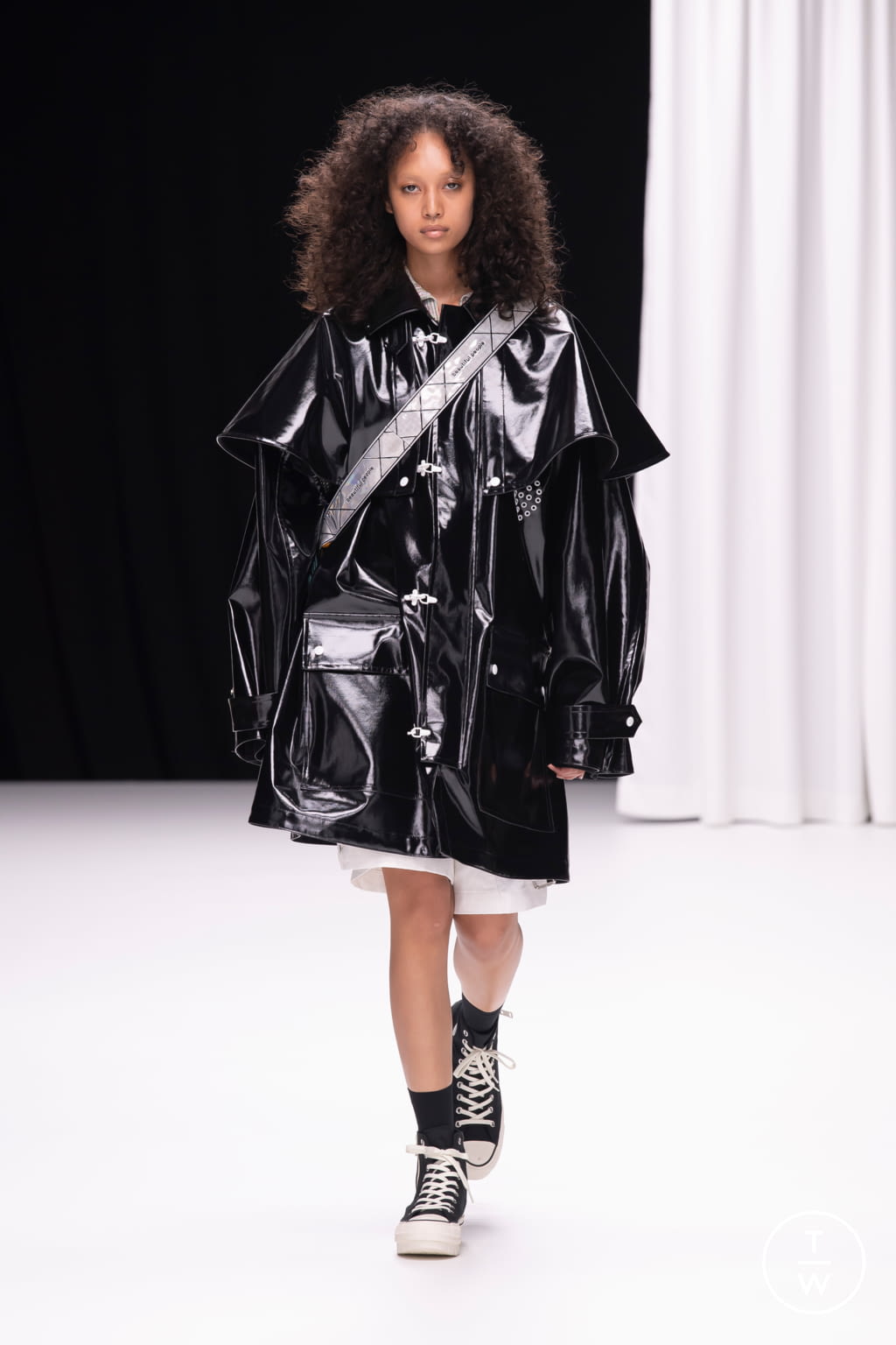 Fashion Week Paris Resort 2022 look 22 from the Beautiful People collection womenswear
