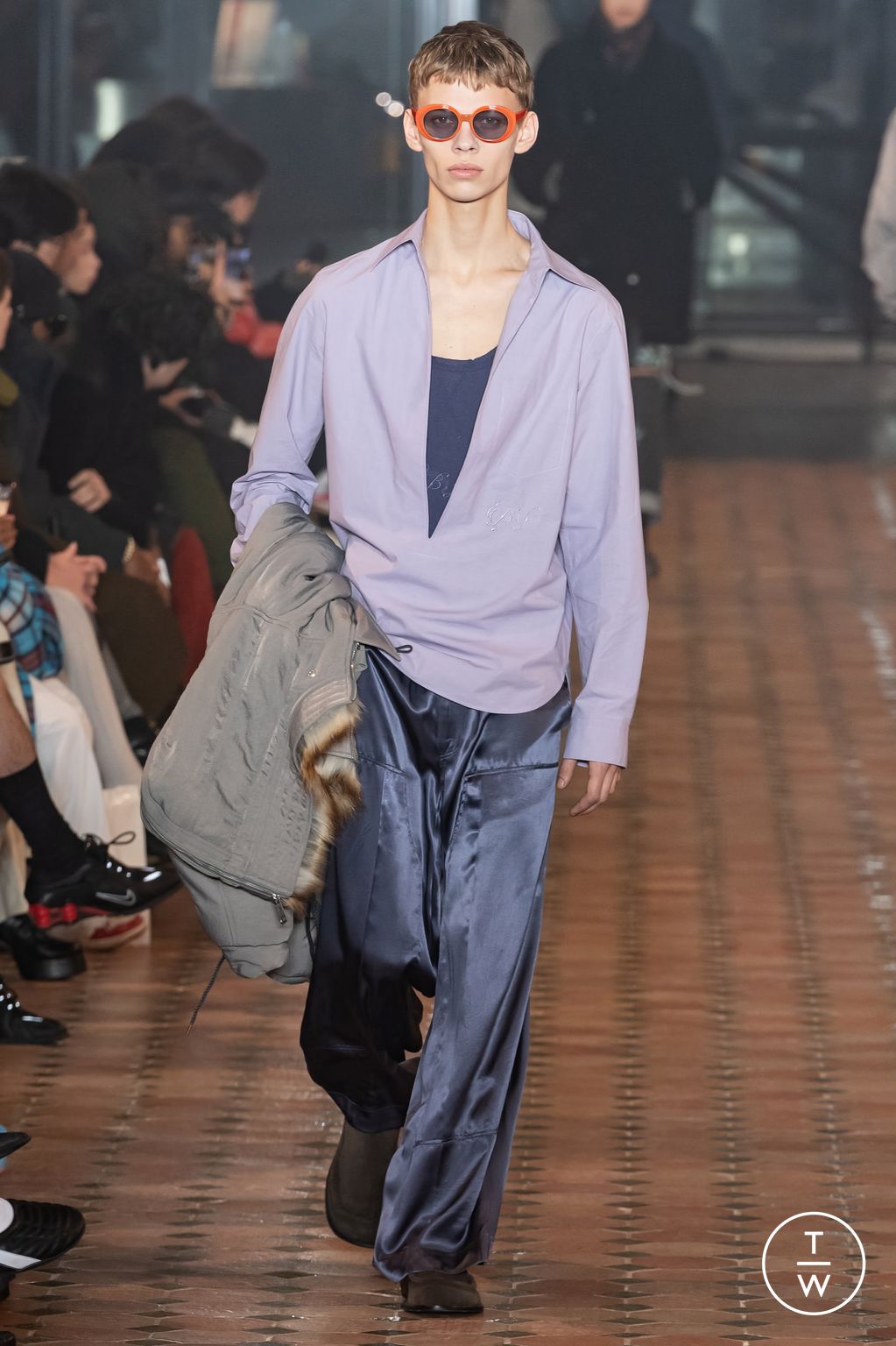Fashion Week Paris Fall/Winter 2024 look 15 from the BED j.w. FORD collection 男装