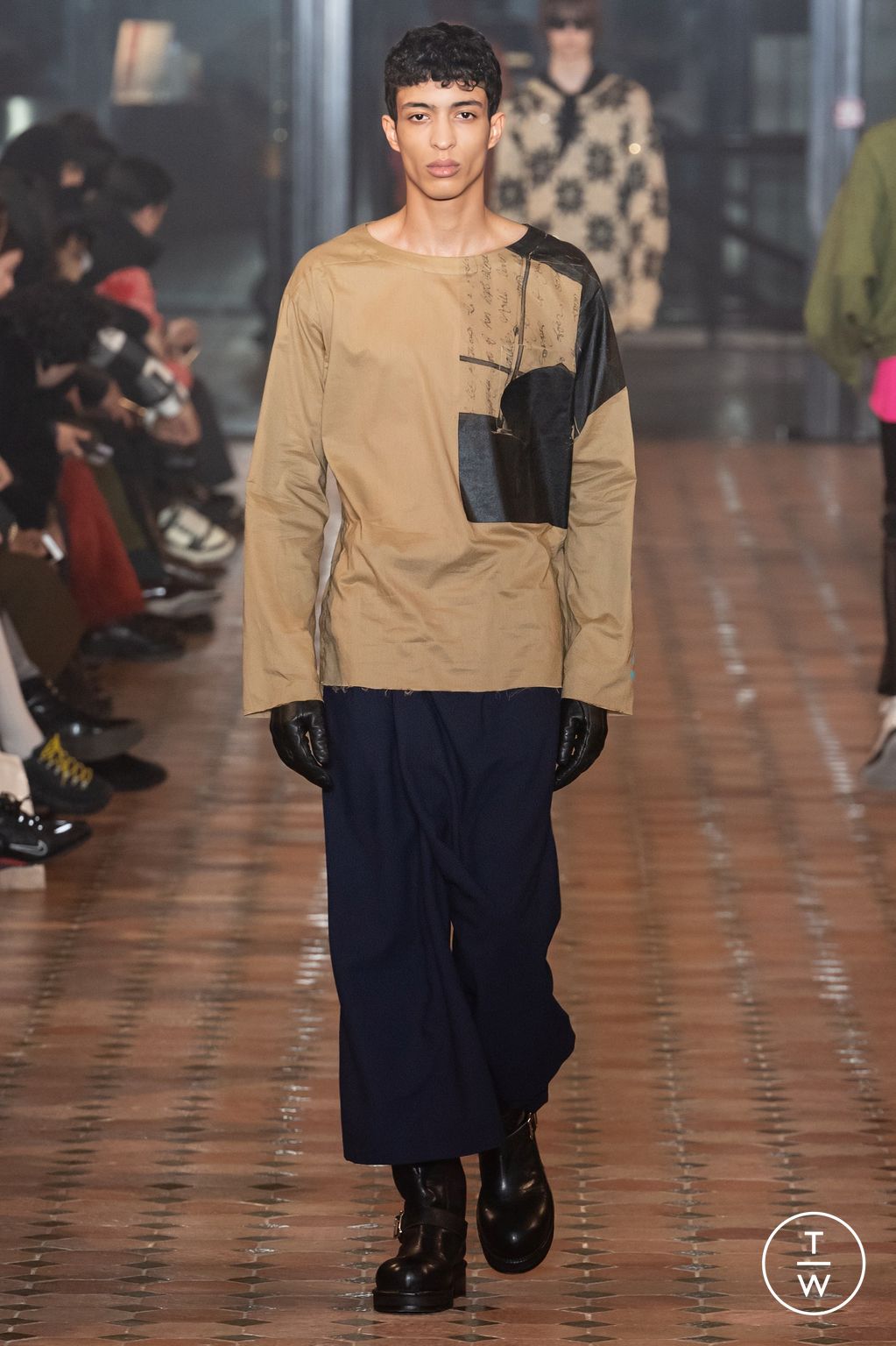 Fashion Week Paris Fall/Winter 2024 look 25 from the BED j.w. FORD collection menswear