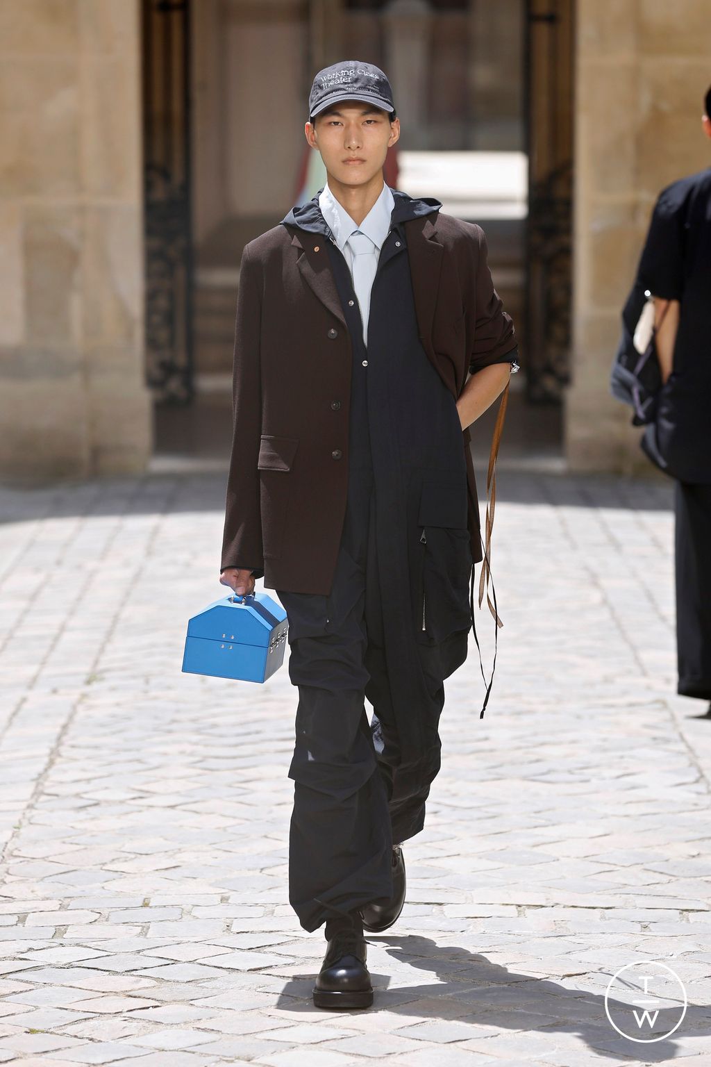 Fashion Week Paris Spring-Summer 2025 look 15 from the BED j.w. FORD collection menswear