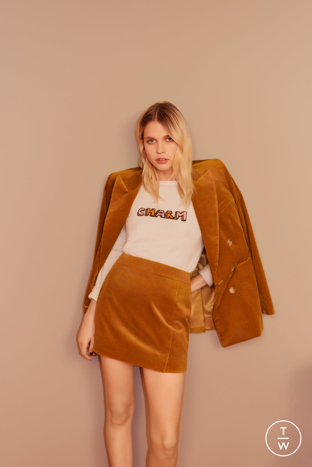 Fashion Week London Pre-Fall 2018 look 27 from the Bella Freud collection 女装