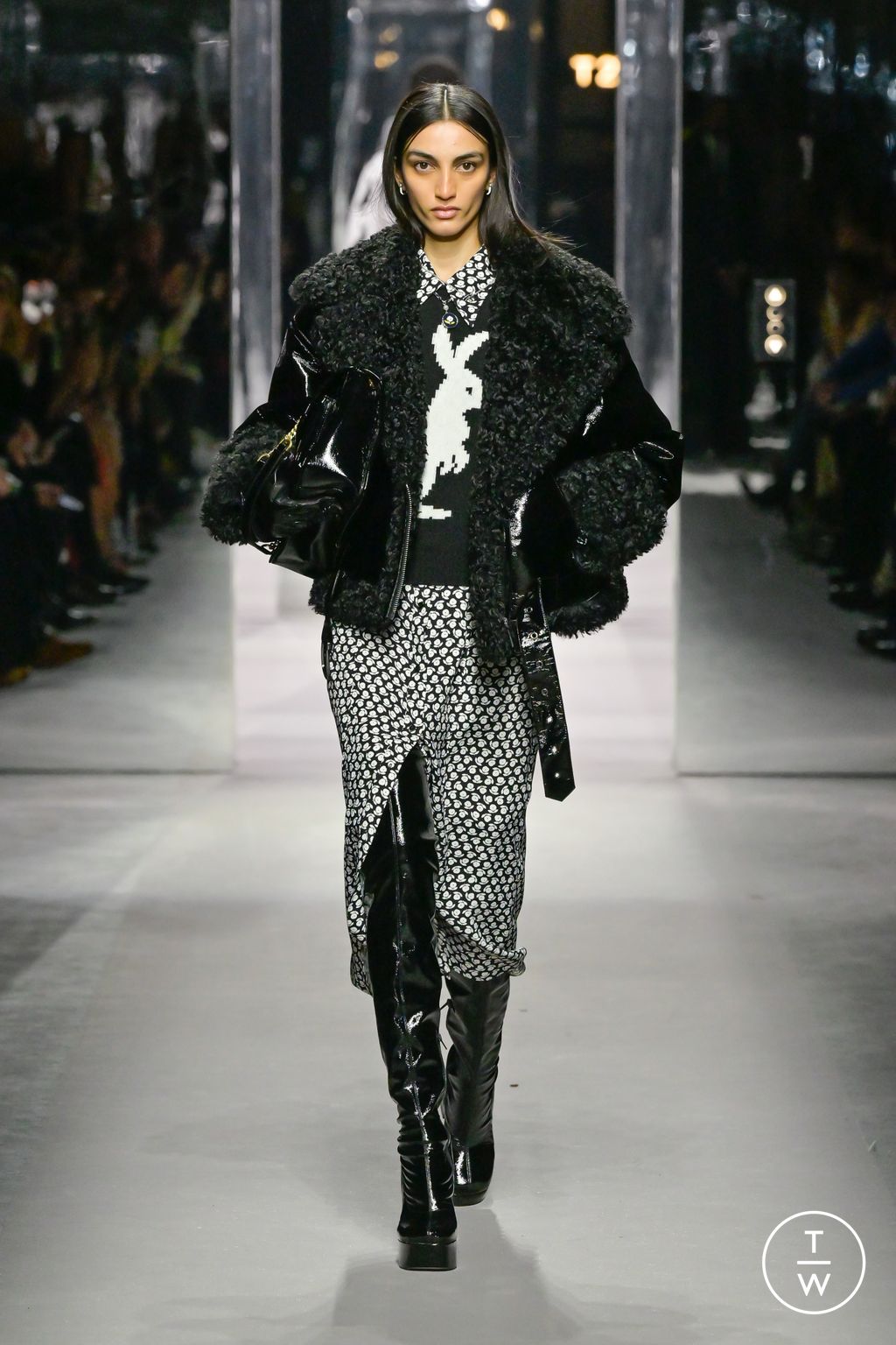 Fashion Week Milan Fall/Winter 2023 look 1 de la collection BENETTON womenswear