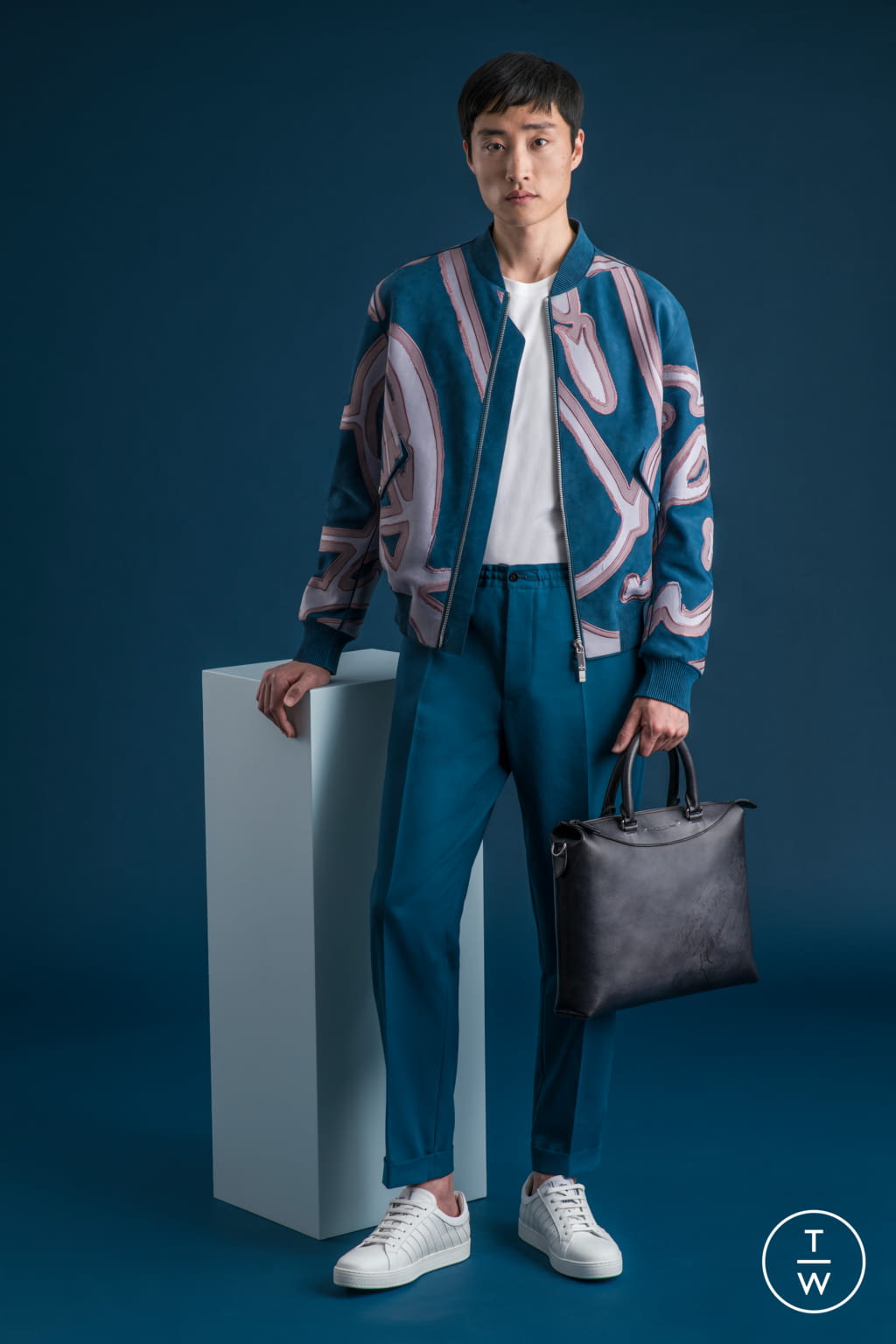 Fashion Week Milan Spring/Summer 2022 look 17 from the Berluti collection menswear