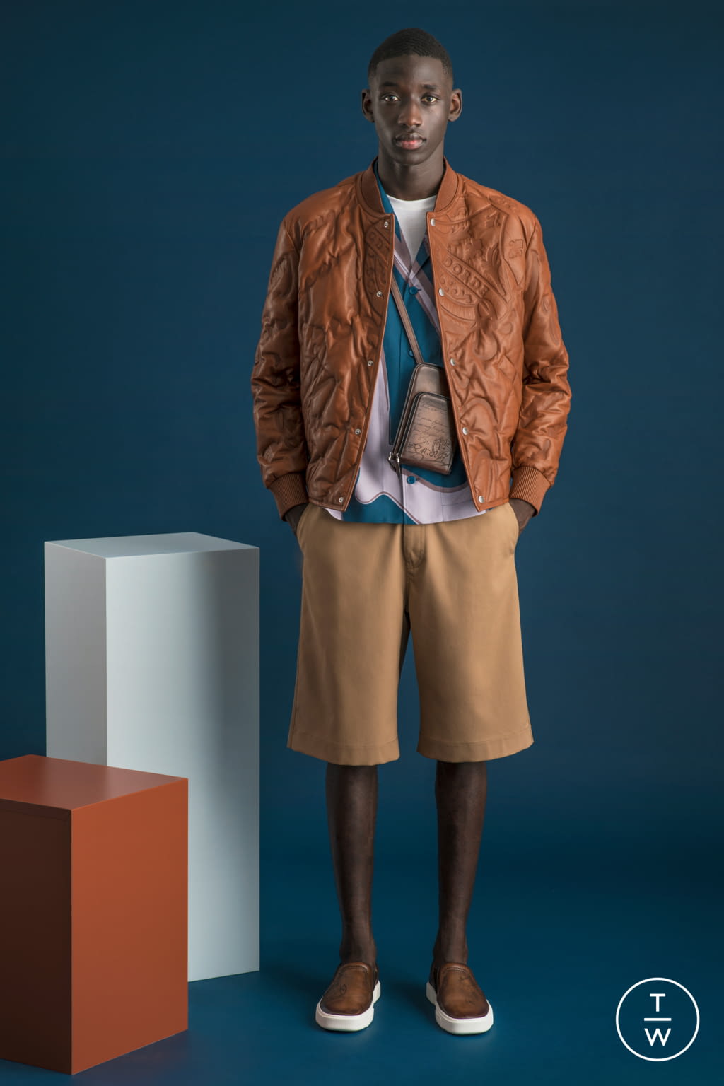 Fashion Week Milan Spring/Summer 2022 look 3 from the Berluti collection menswear