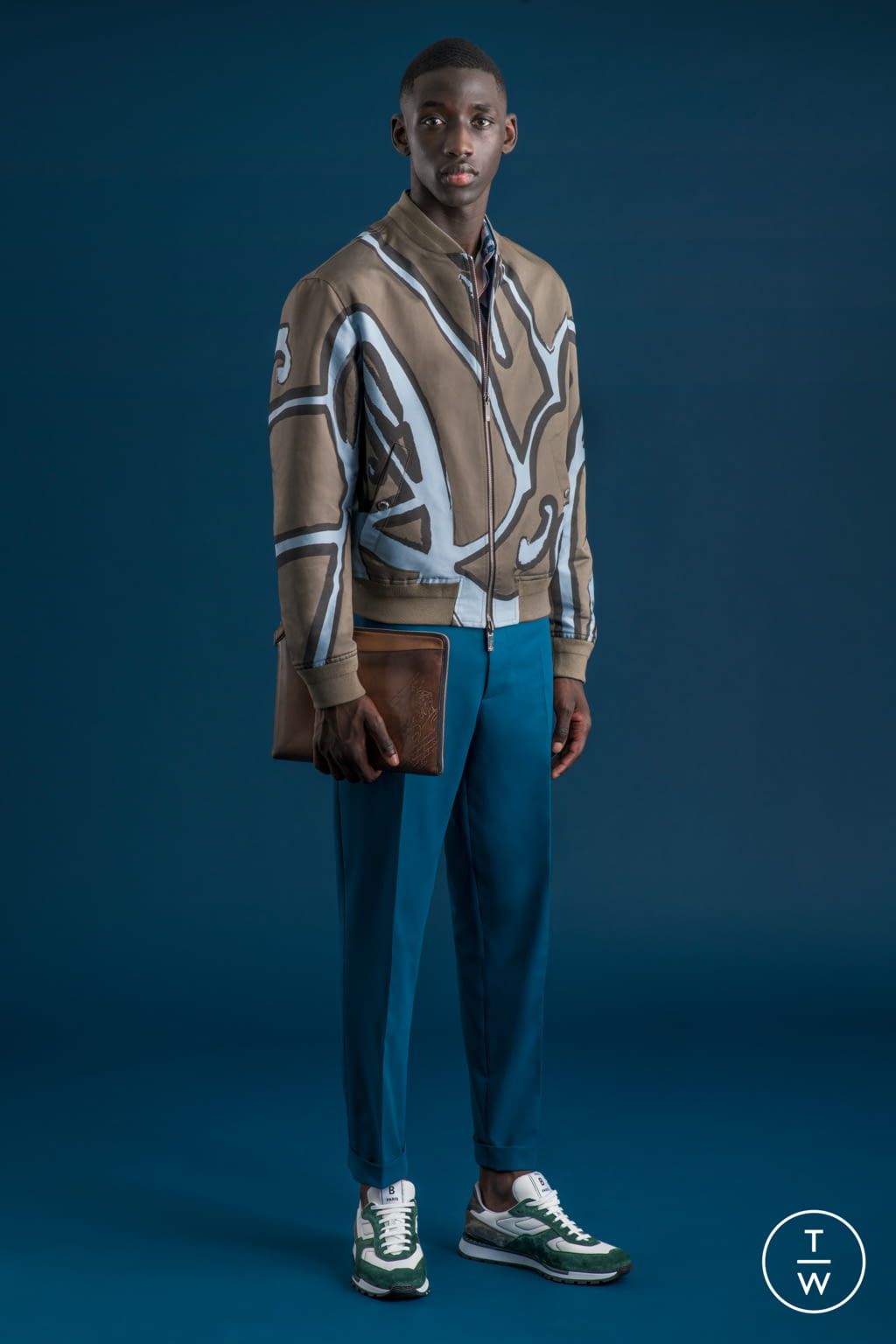 Fashion Week Milan Spring/Summer 2022 look 29 from the Berluti collection menswear