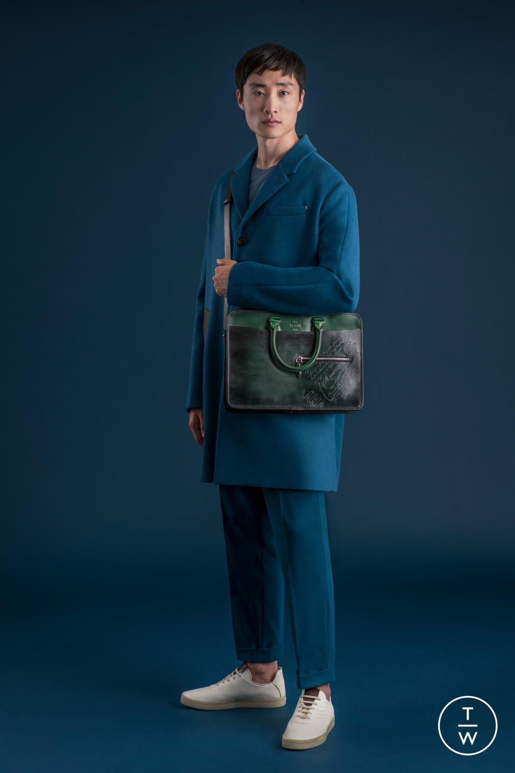 Fashion Week Milan Spring/Summer 2022 look 4 from the Berluti collection 男装