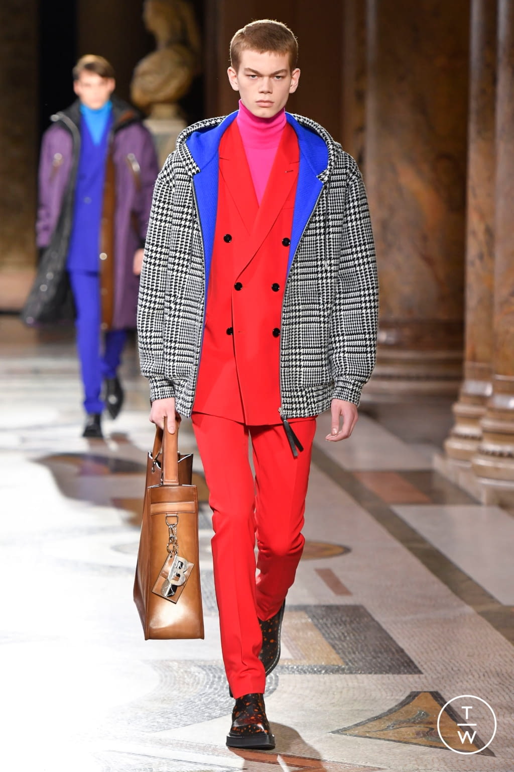 Fashion Week Paris Fall/Winter 2020 look 40 from the Berluti collection 男装