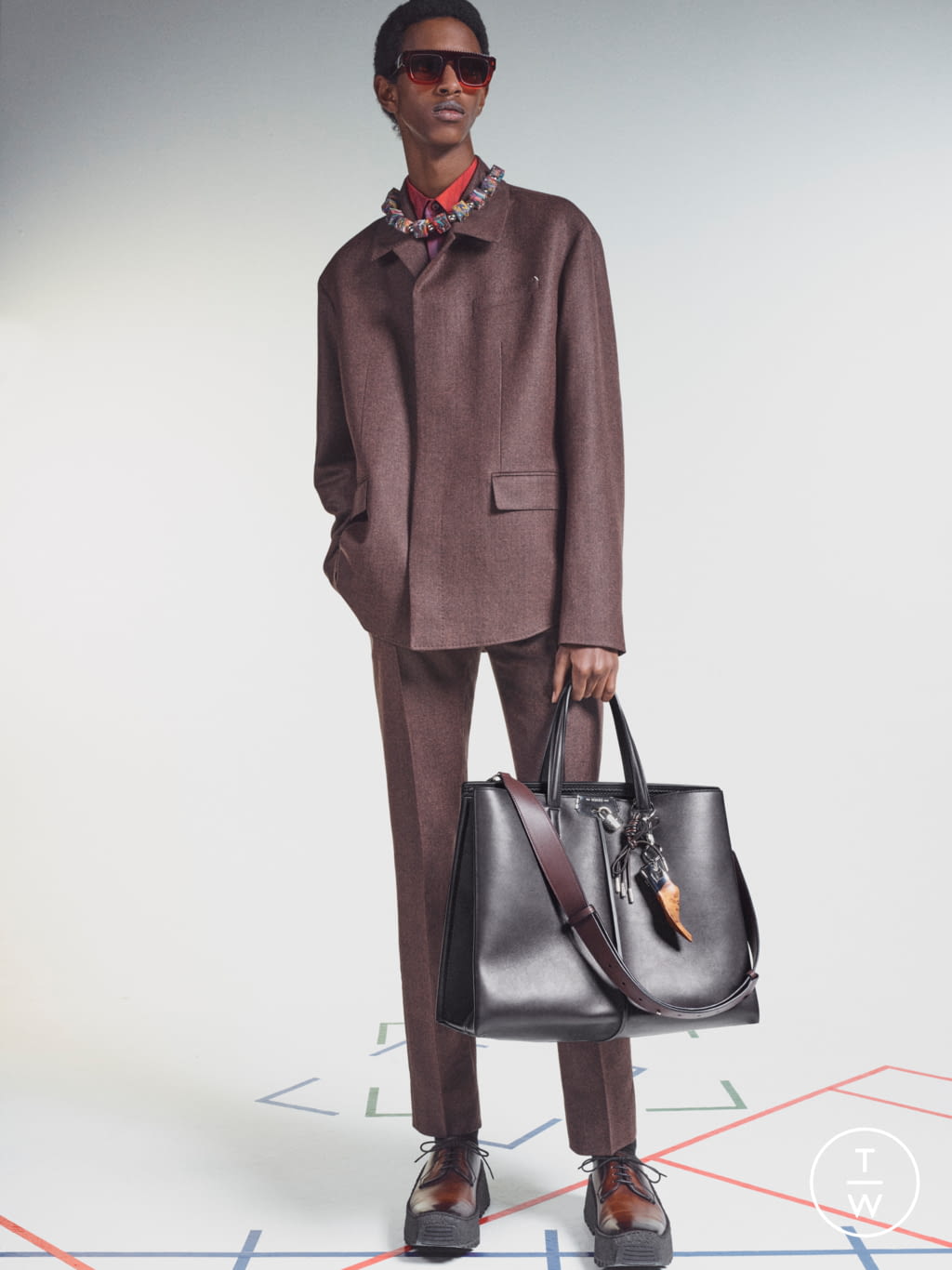Fashion Week Paris Fall/Winter 2021 look 8 from the Berluti collection menswear