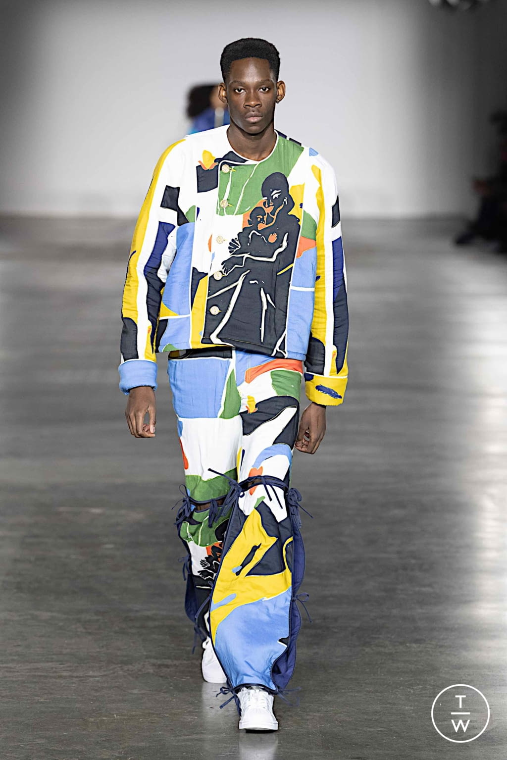 Fashion Week London Fall/Winter 2020 look 23 from the Bethany Williams collection 男装