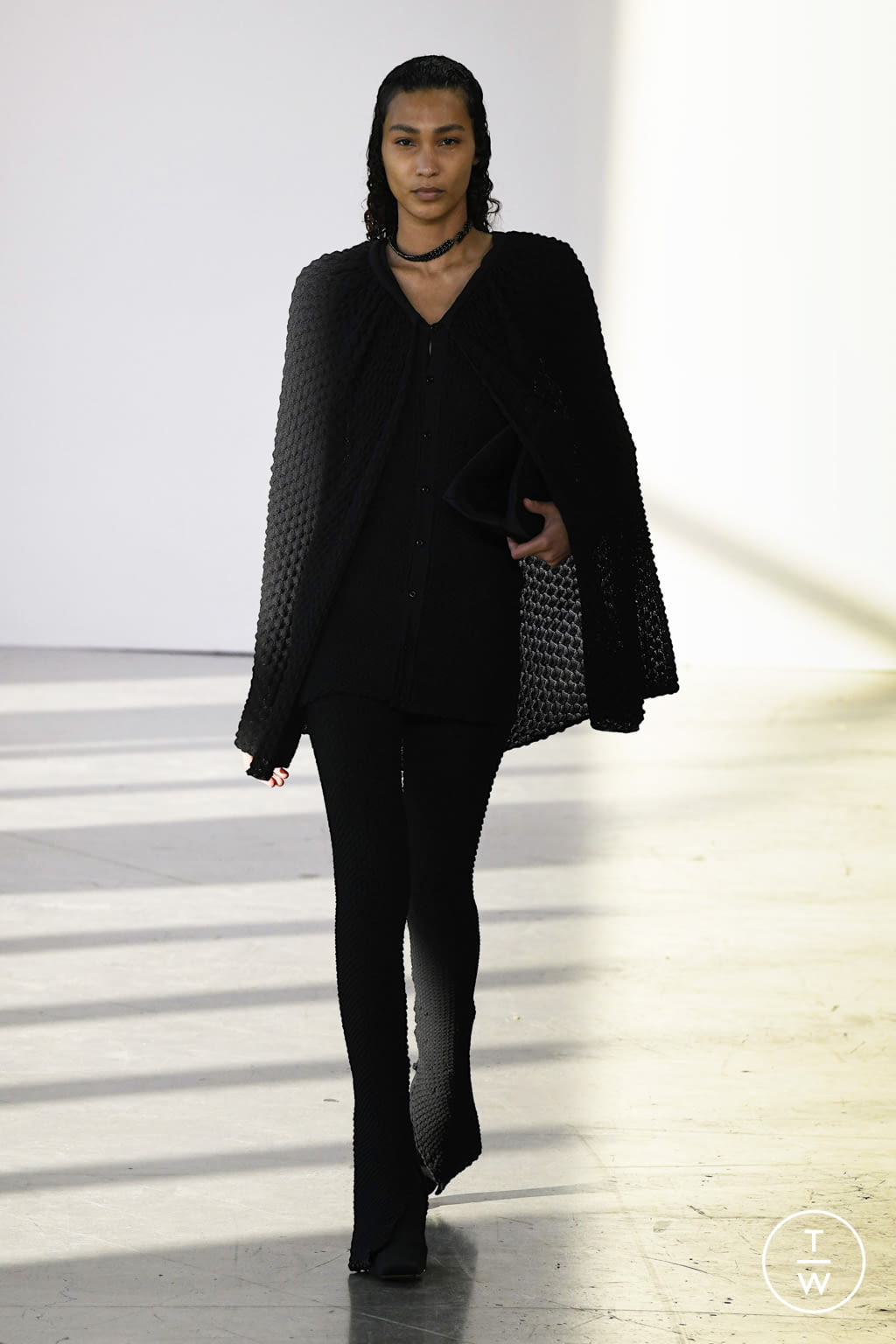 Fashion Week New York Fall/Winter 2022 look 18 from the Bevza collection womenswear