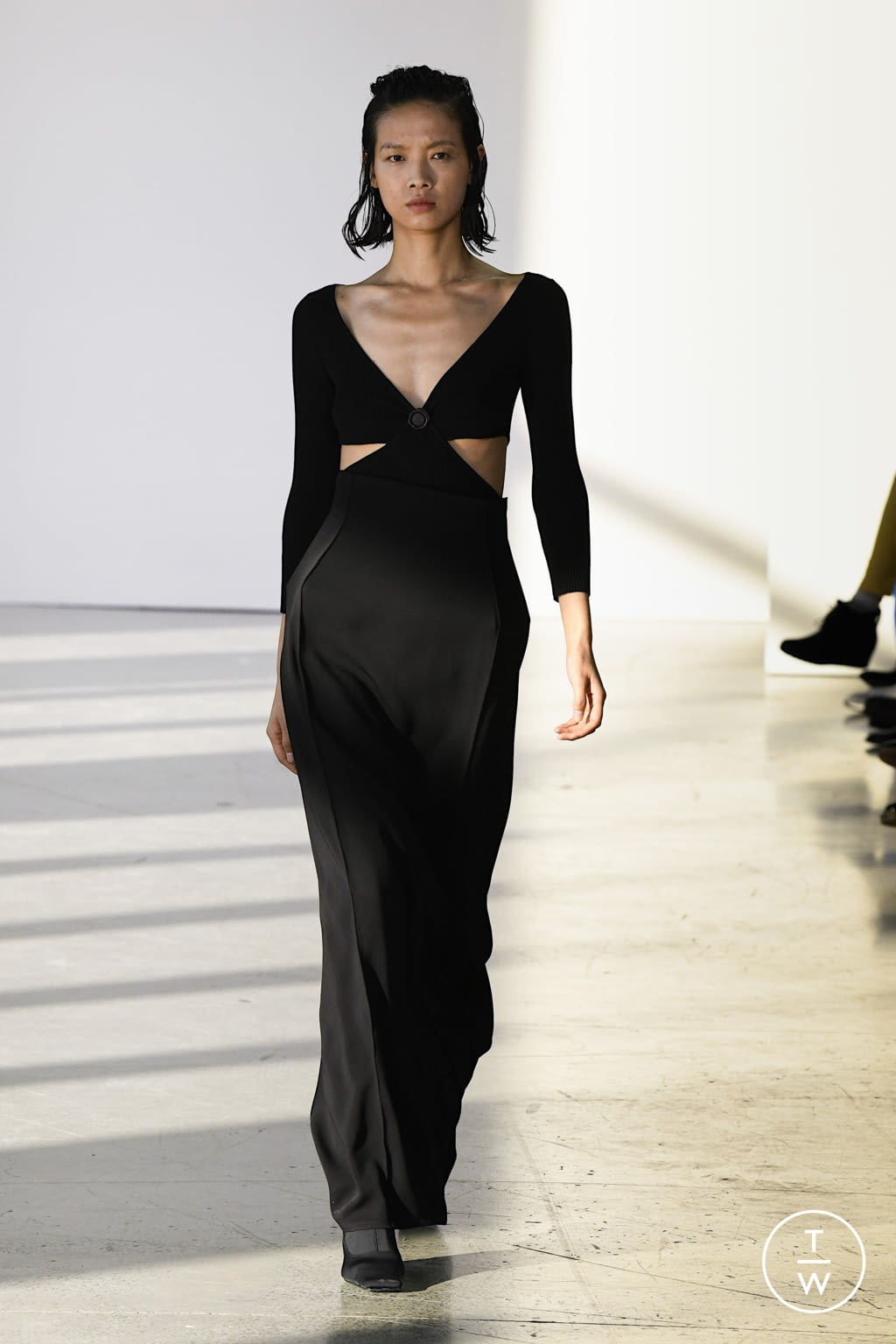 Fashion Week New York Fall/Winter 2022 look 24 from the Bevza collection 女装