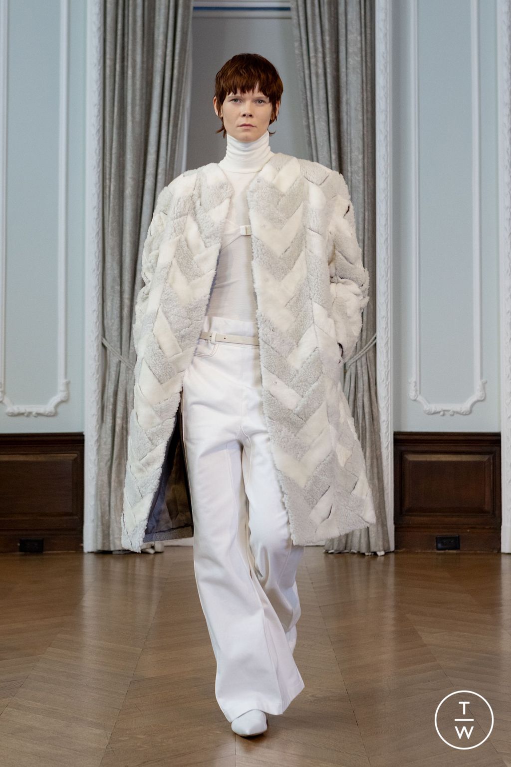 Fashion Week New York Fall/Winter 2025 look 1 de la collection Bevza womenswear