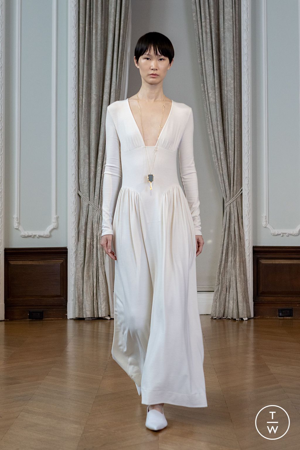 Fashion Week New York Fall/Winter 2025 look 3 de la collection Bevza womenswear