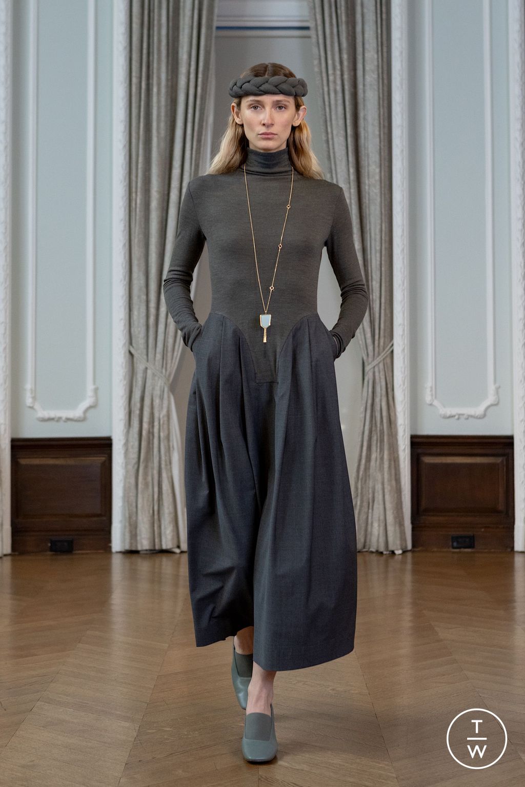 Fashion Week New York Fall/Winter 2025 look 7 de la collection Bevza womenswear