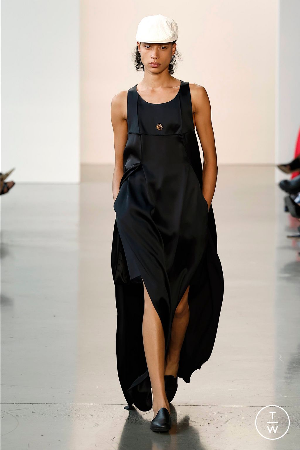 Fashion Week New York Spring/Summer 2024 look 18 from the Bevza collection 女装