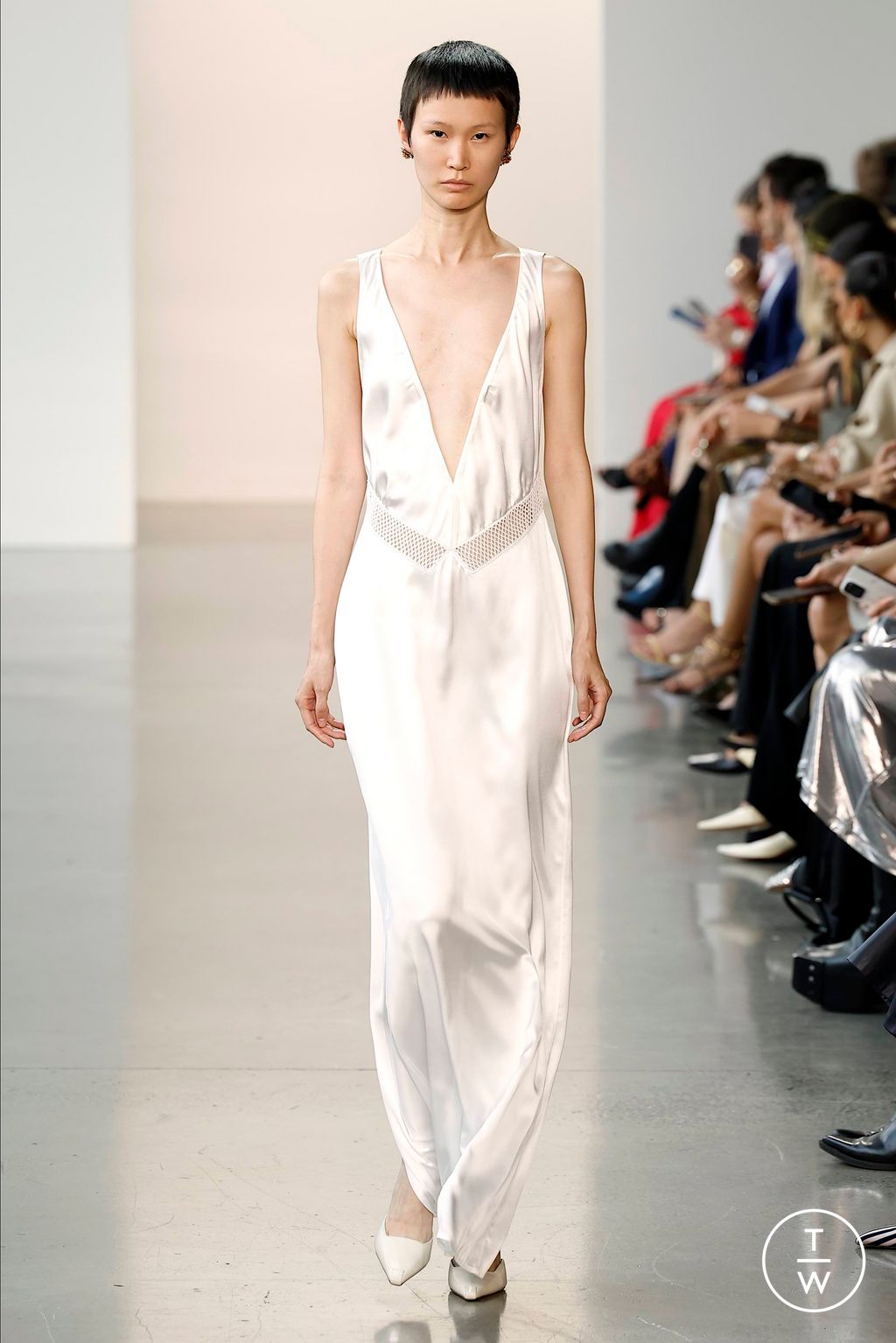 Fashion Week New York Spring/Summer 2024 look 28 de la collection Bevza womenswear