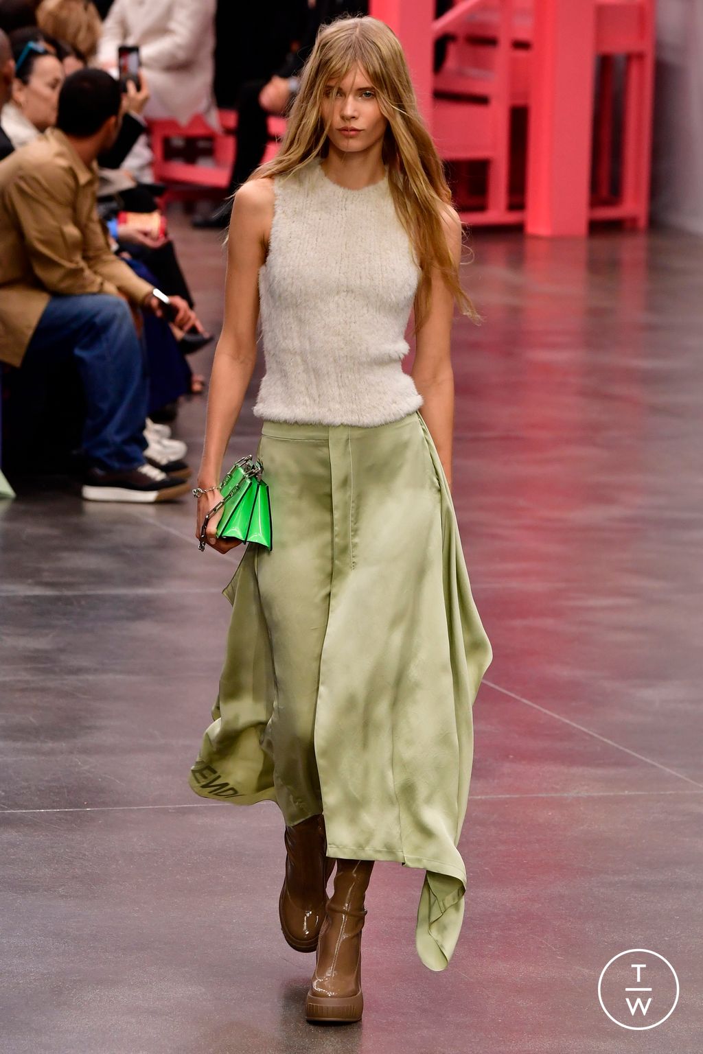 Fashion Week Milan Spring/Summer 2023 look 11 from the Fendi collection 女装