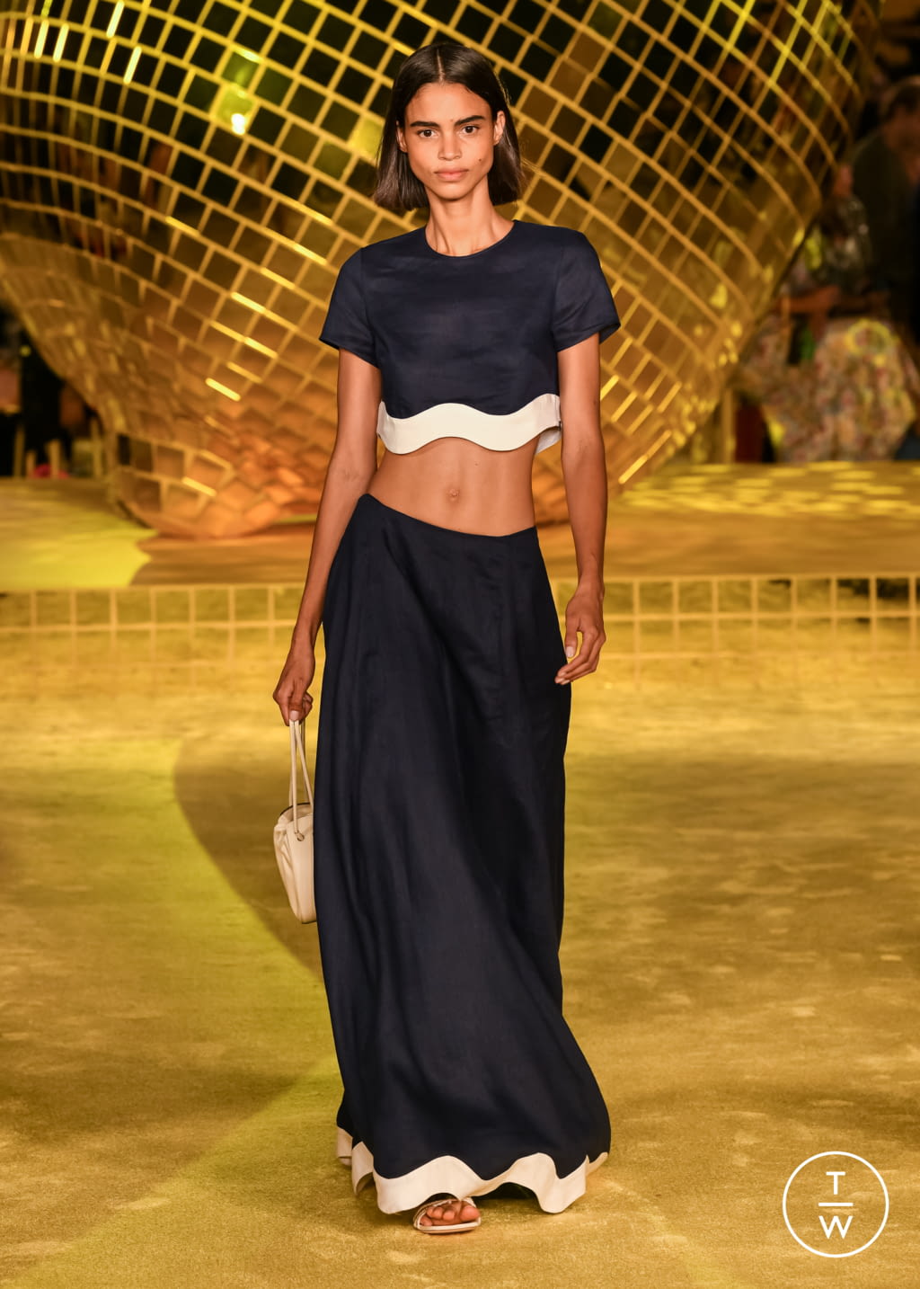 Fashion Week New York Spring/Summer 2022 look 17 de la collection Staud womenswear