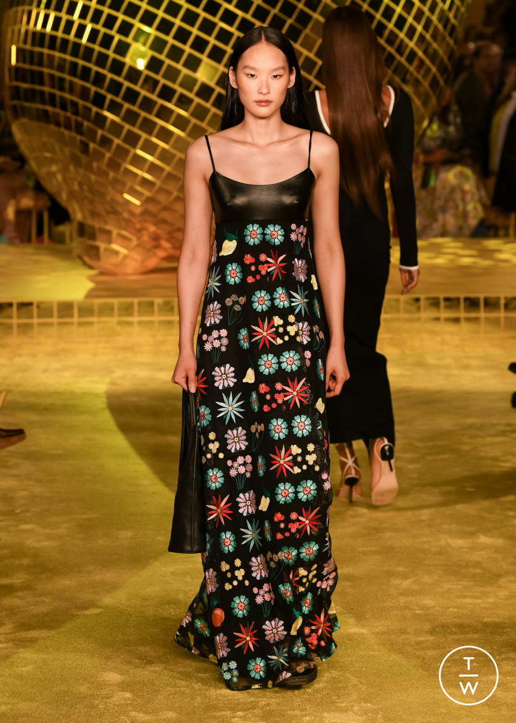 Fashion Week New York Spring/Summer 2022 look 30 de la collection Staud womenswear