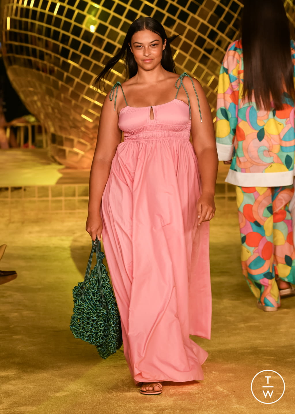 Fashion Week New York Spring/Summer 2022 look 35 de la collection Staud womenswear