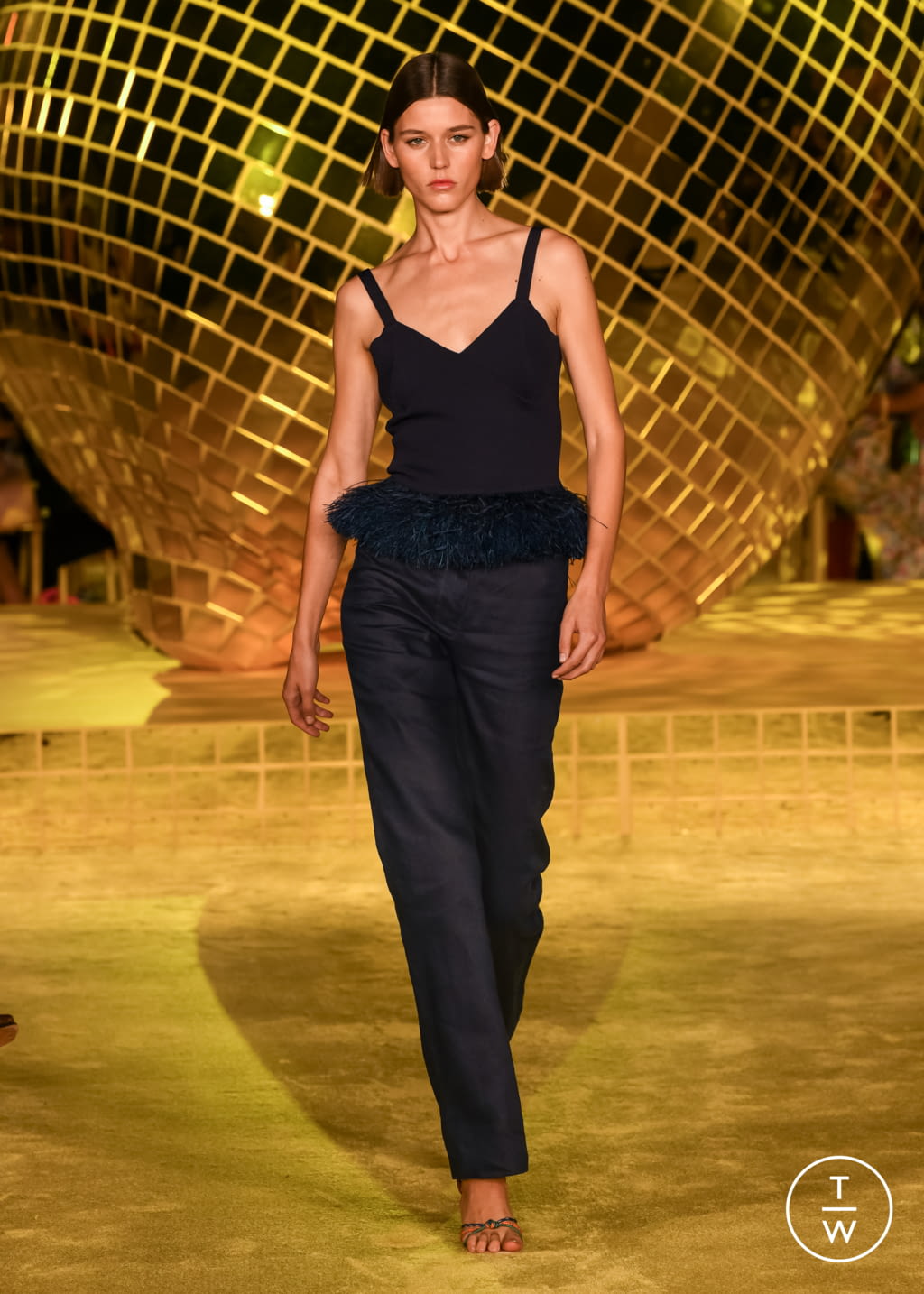 Fashion Week New York Spring/Summer 2022 look 38 de la collection Staud womenswear