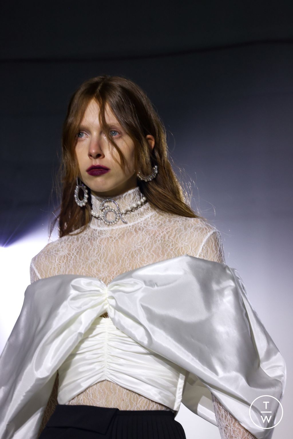 Fashion Week New York Fall/Winter 2023 look 10 de la collection Adeam womenswear accessories