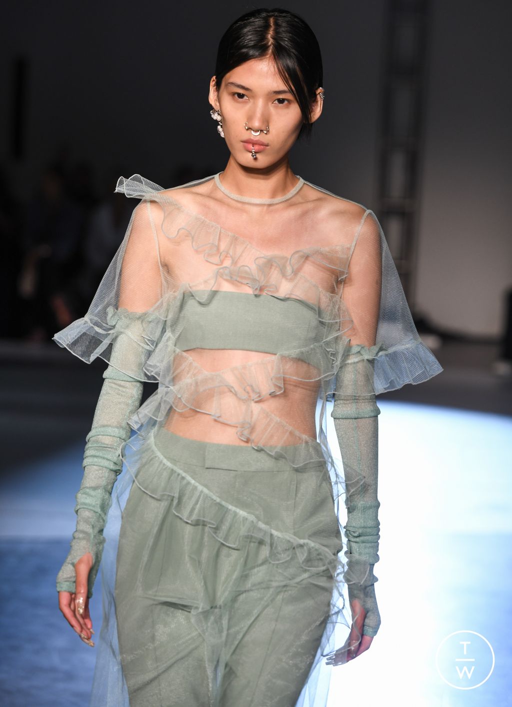 Fashion Week New York Spring/Summer 2024 look 2 de la collection Adeam womenswear accessories