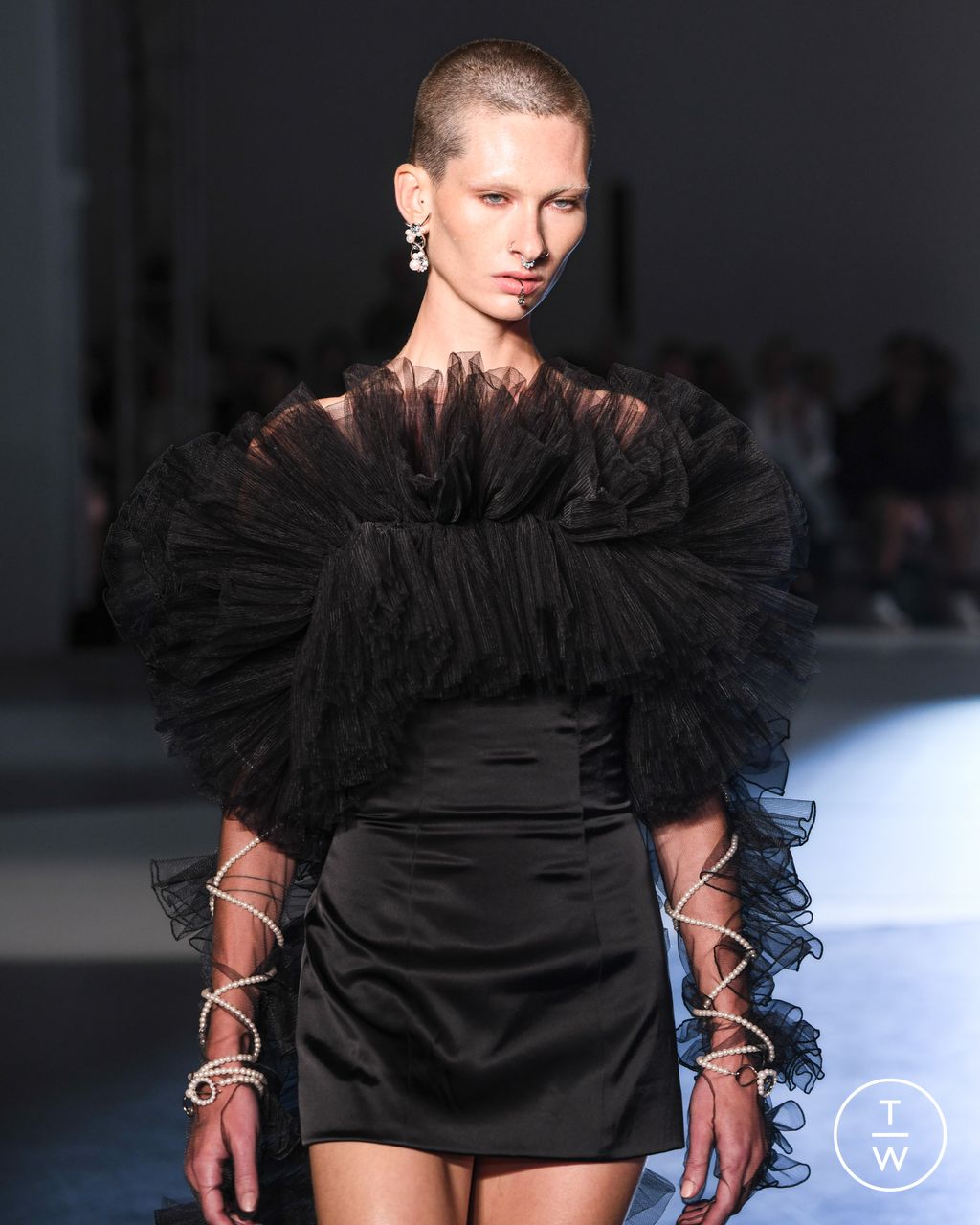Fashion Week New York Spring/Summer 2024 look 7 de la collection Adeam womenswear accessories