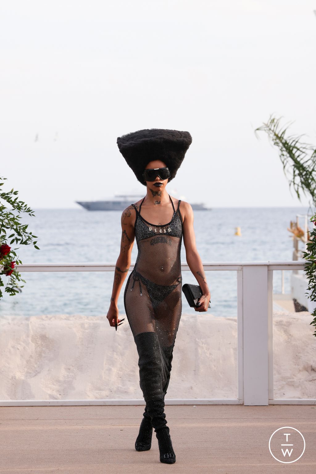 Fashion Week Milan Resort 2026 look 12 from the Philipp Plein collection womenswear