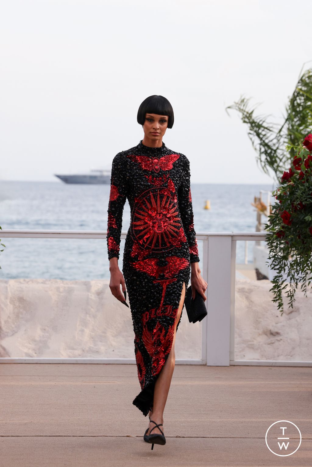 Fashion Week Milan Resort 2026 look 15 from the Philipp Plein collection womenswear