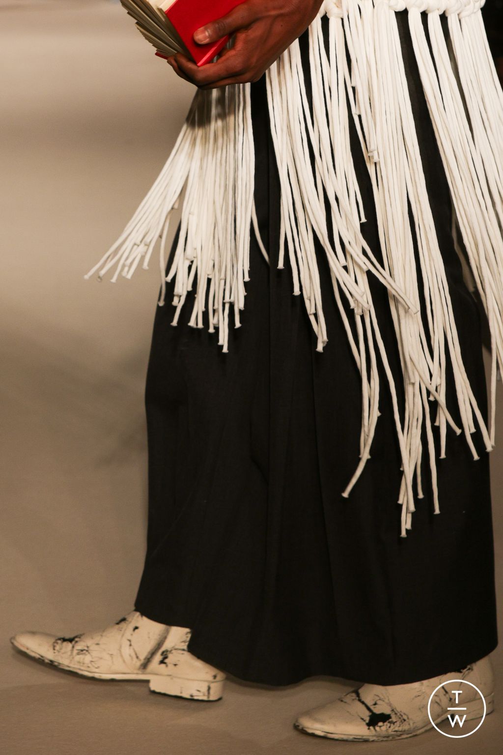 Fashion Week Paris Spring/Summer 2026 look 45 de la collection Kidsuper menswear accessories