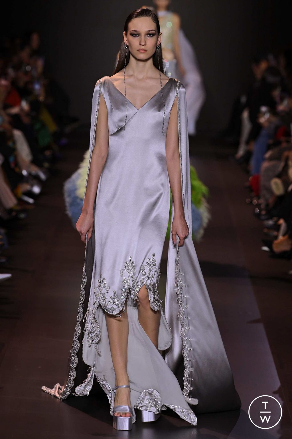 Fashion Week Paris Spring/Summer 2023 look 10 from the Georges Hobeika collection 高级定制