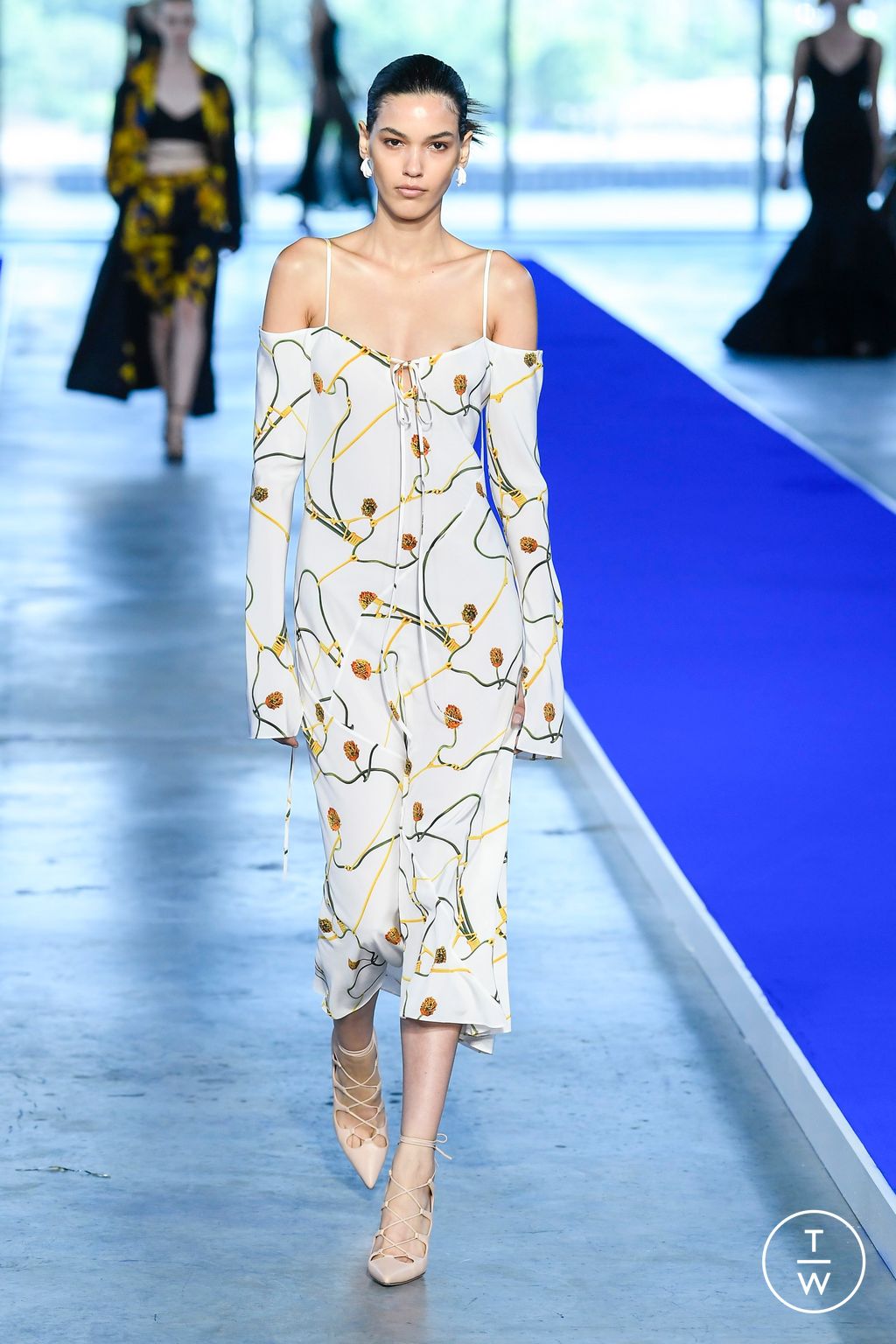 Fashion Week New York Spring/Summer 2023 look 19 from the Jason Wu collection womenswear