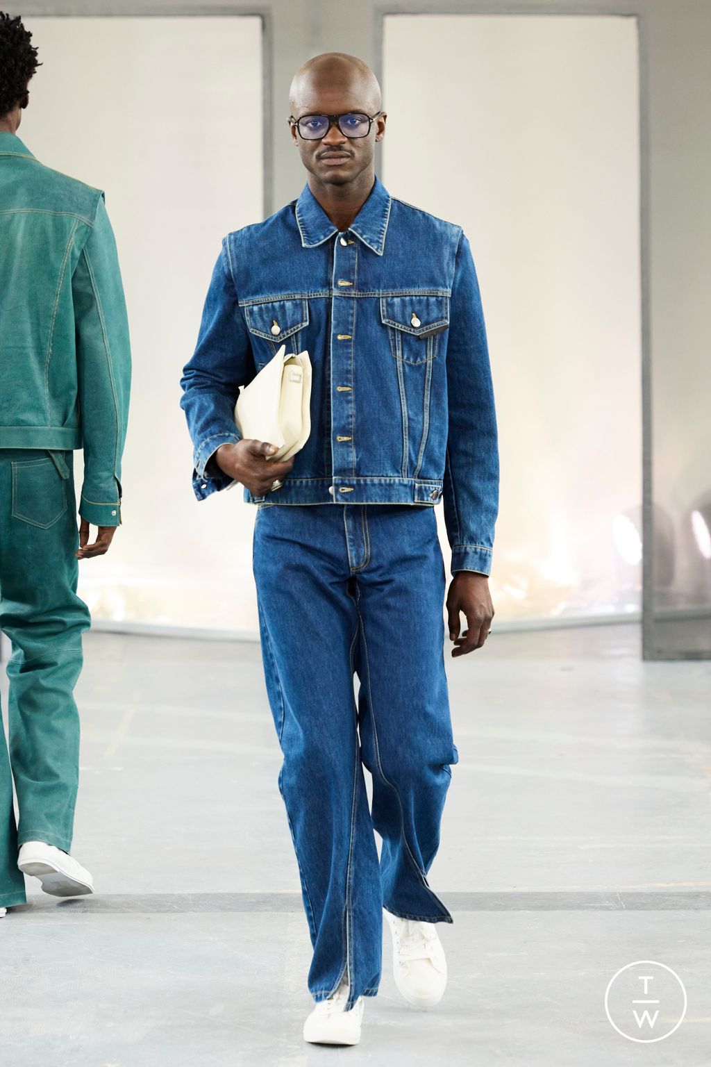 Fashion Week Paris Spring/Summer 2023 look 5 from the Bianca Saunders collection 男装