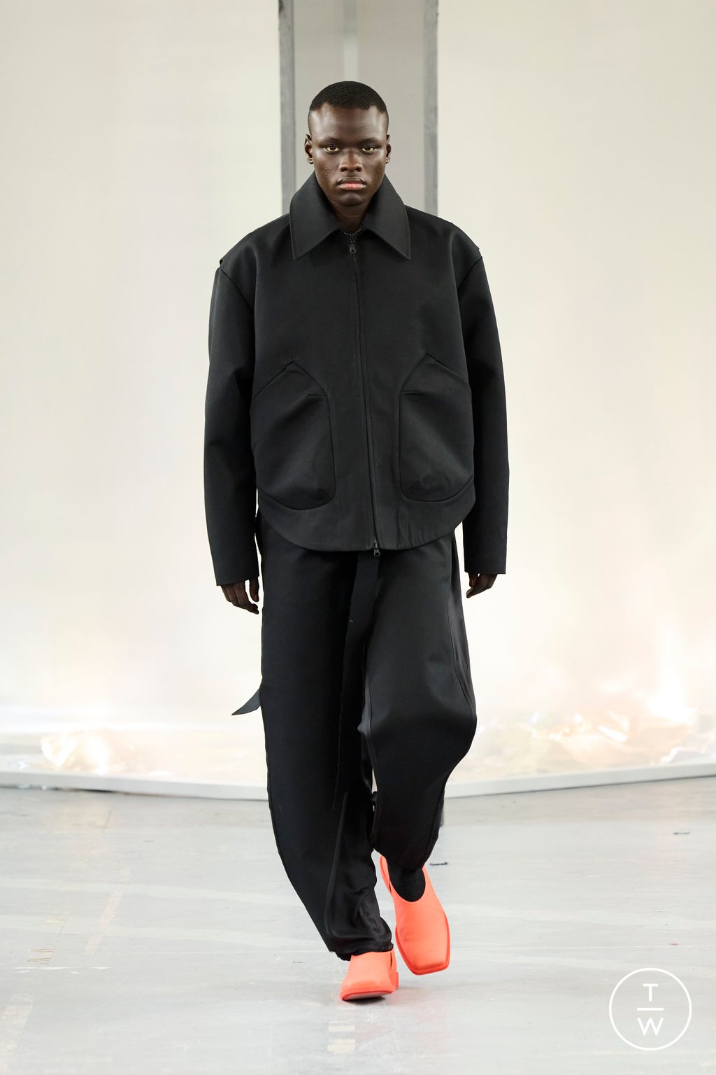 Fashion Week Paris Spring/Summer 2023 look 34 from the Bianca Saunders collection menswear