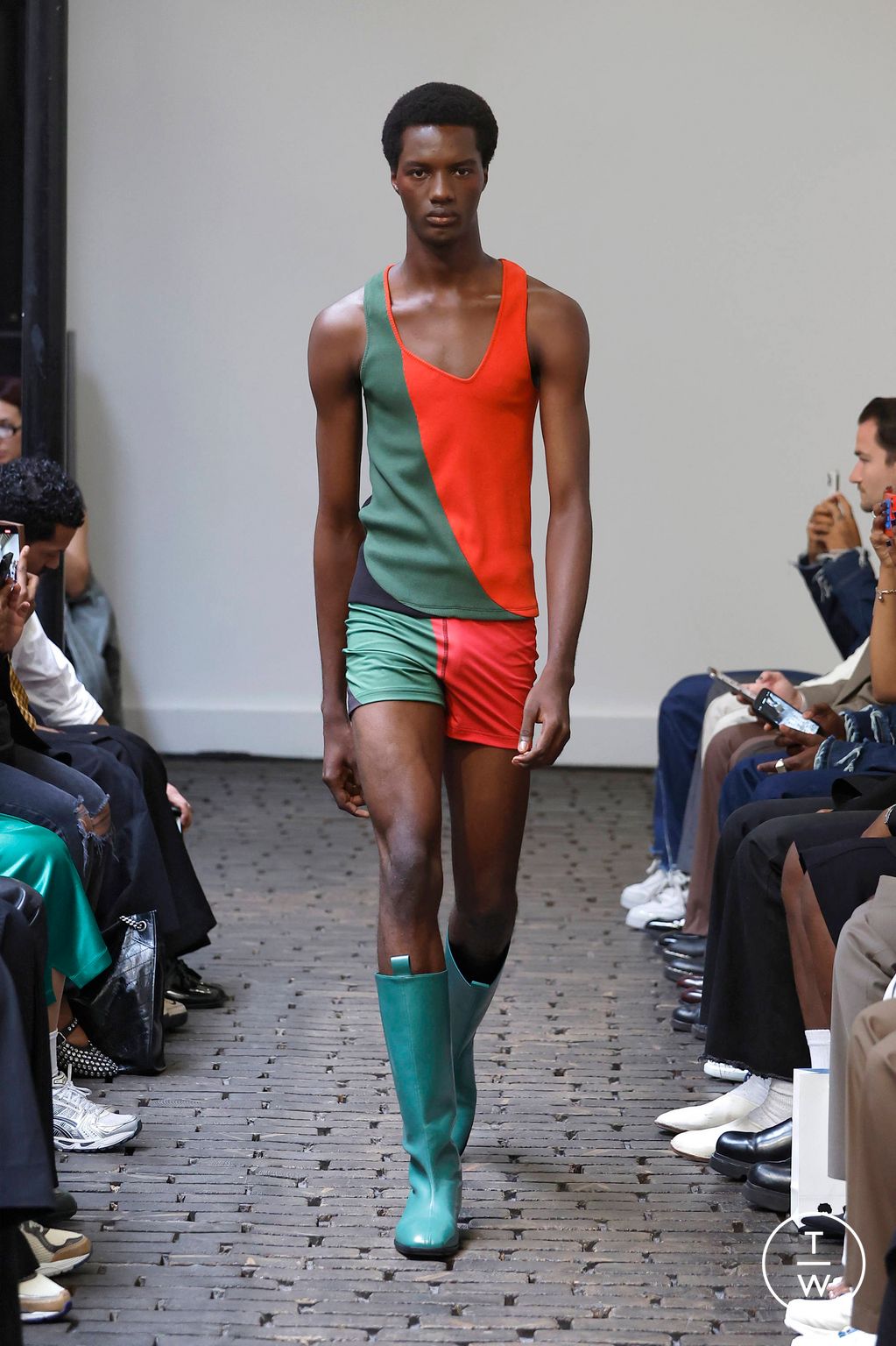 Fashion Week Paris Spring-Summer 2025 look 3 from the Bianca Saunders collection menswear