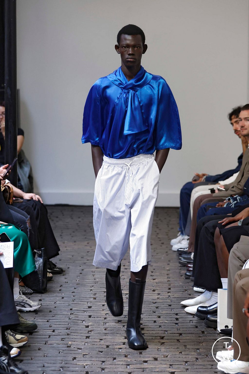 Fashion Week Paris Spring-Summer 2025 look 17 from the Bianca Saunders collection menswear